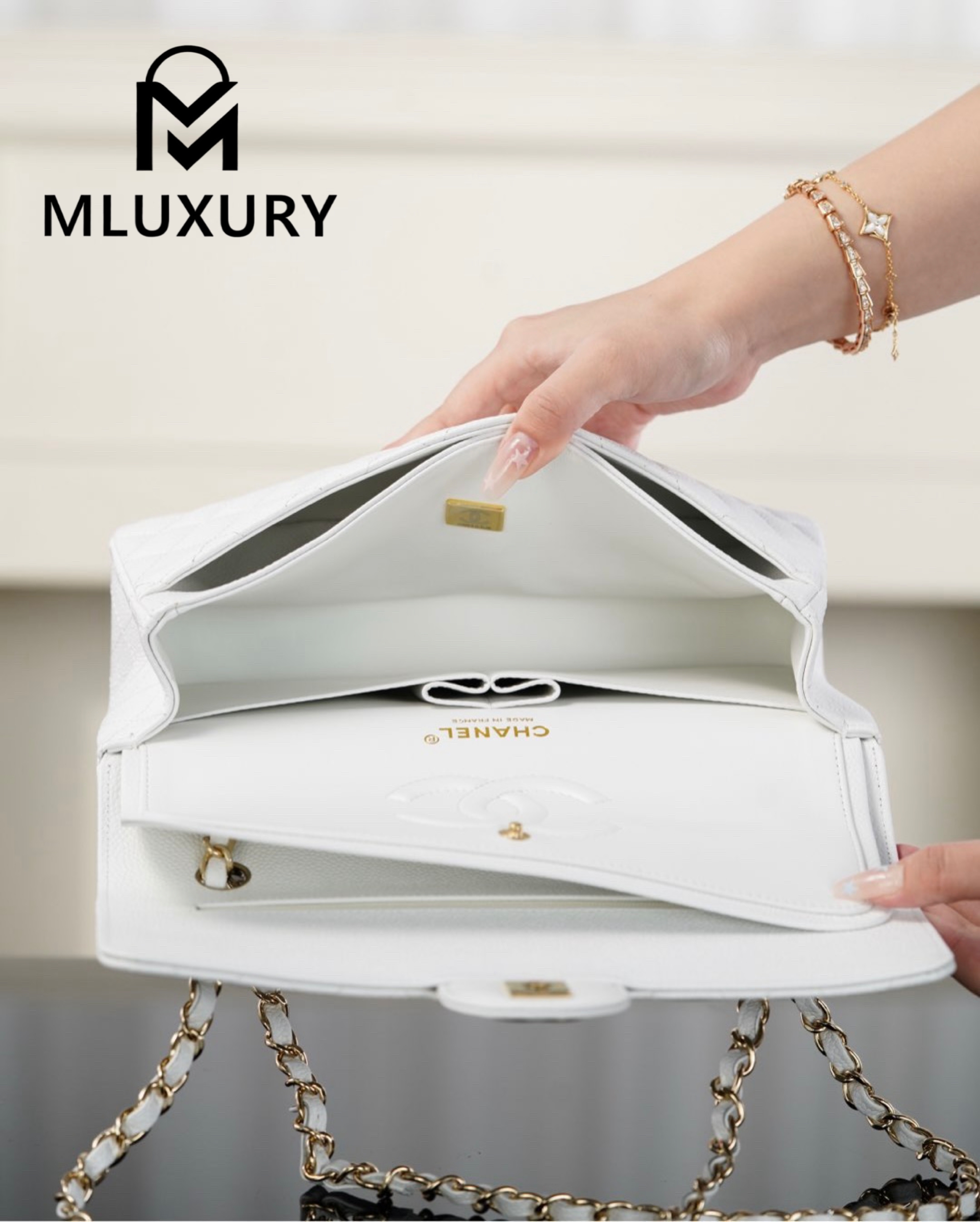 CHANEL CF25 Classic Flap (Medium), White&Gold