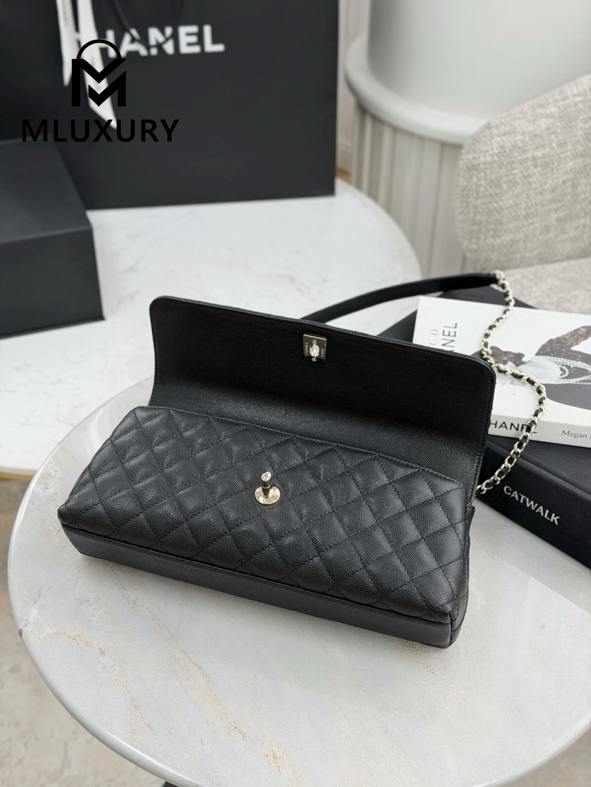 CHANEL 26P Horizontal Coco Handle