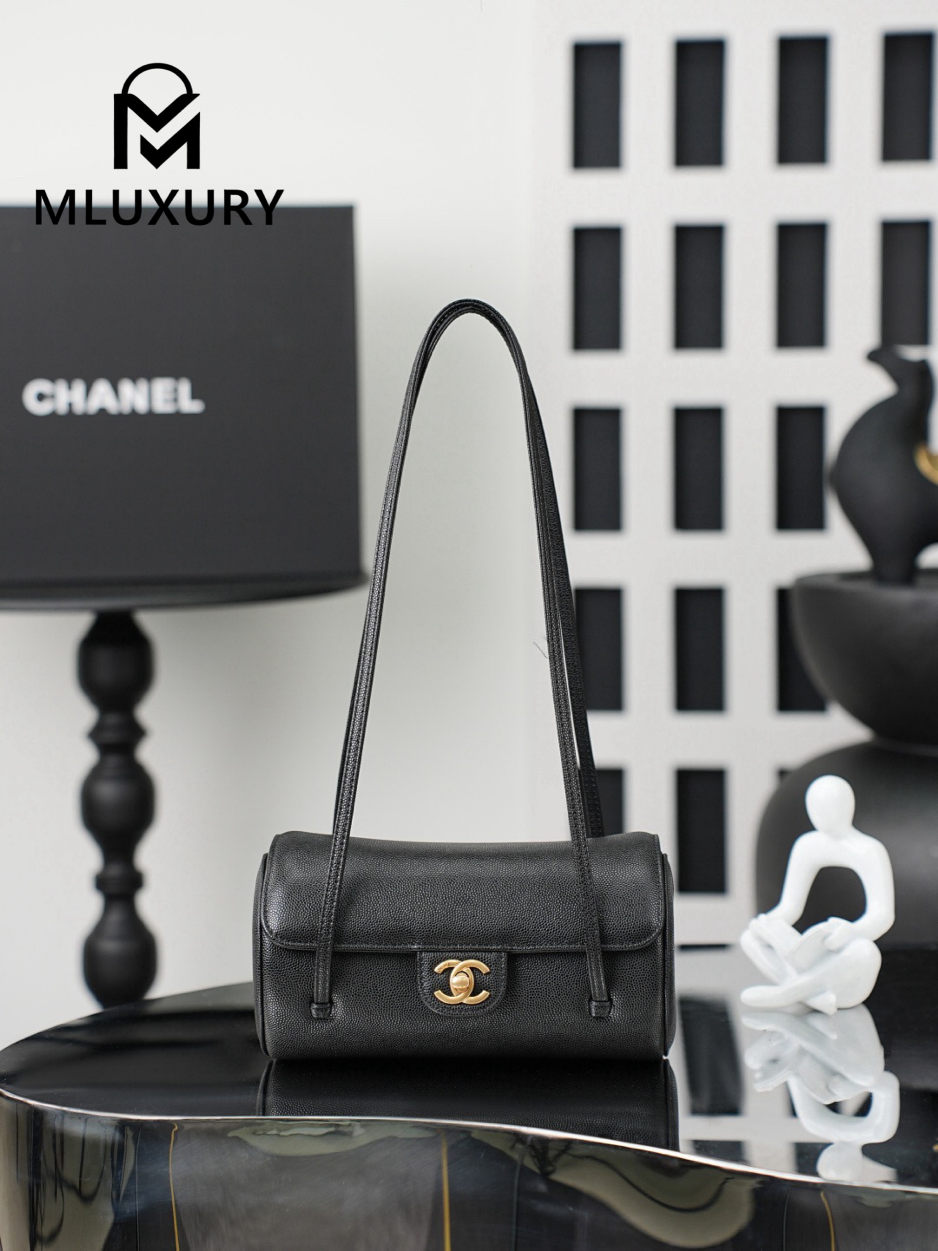 CHANEL 26P Preppy Coco, Black