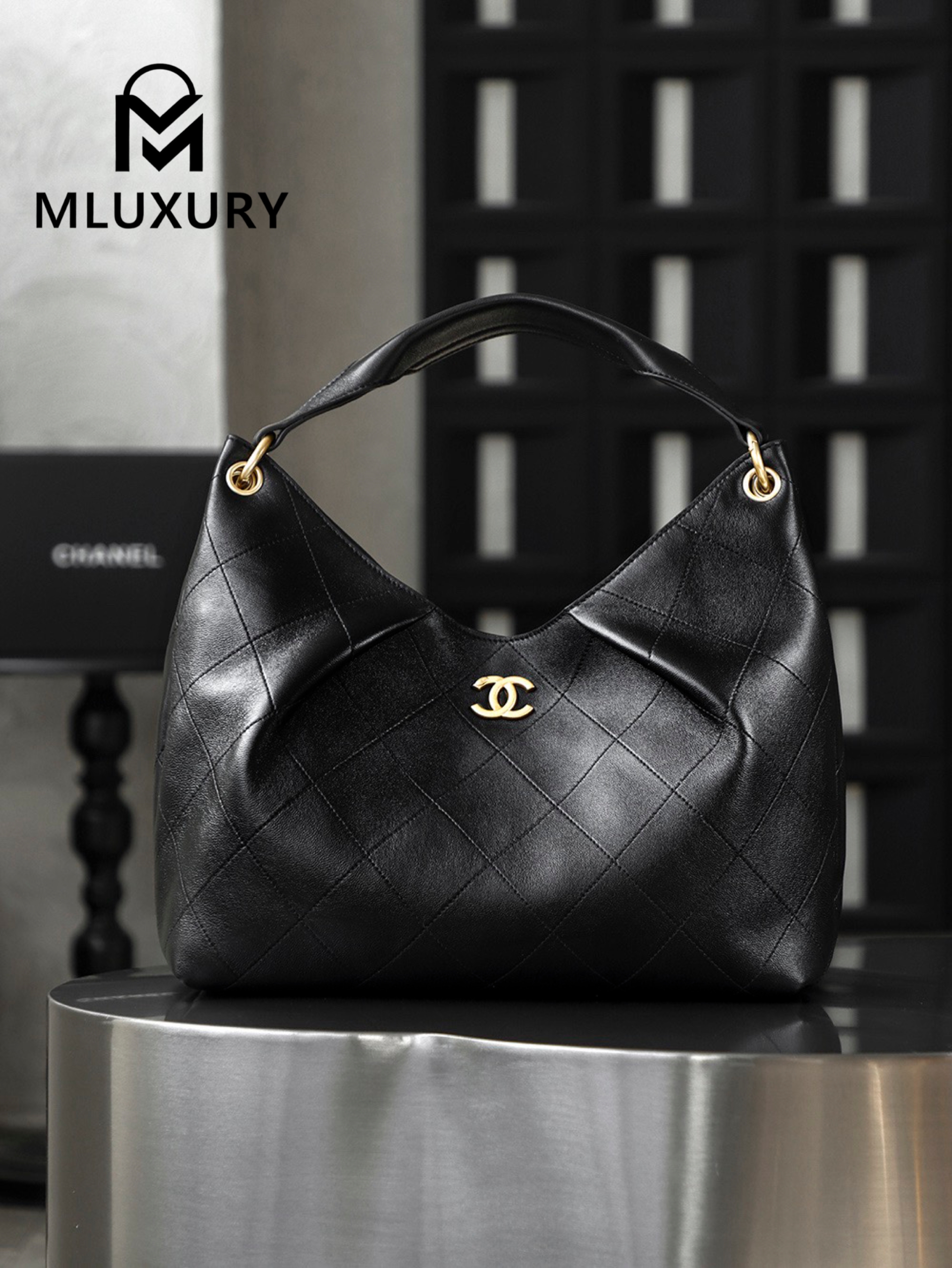 CHANEL 26C Maxi Hippie Hobo Large