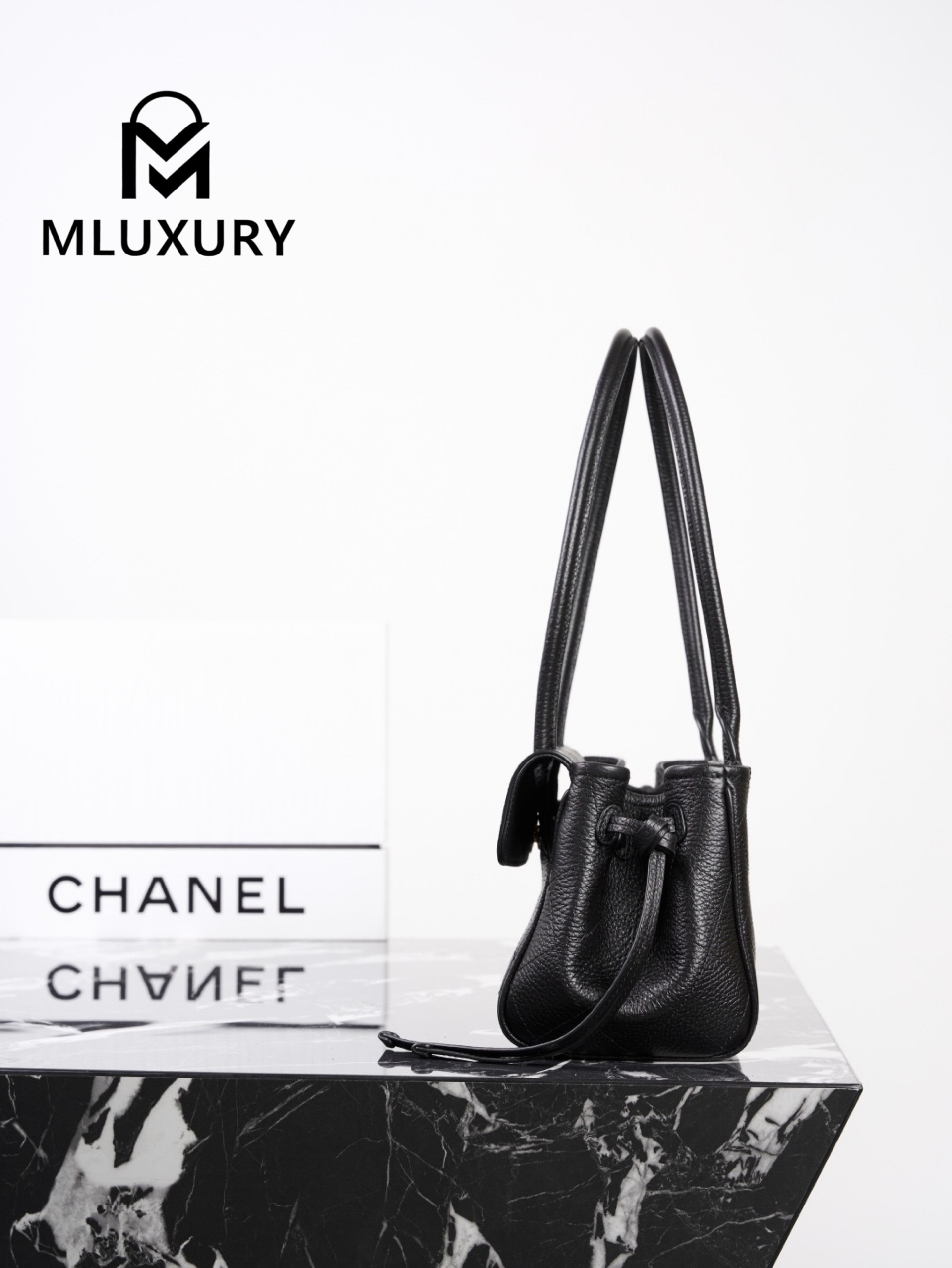 CHANEL 26S Baguette, Black