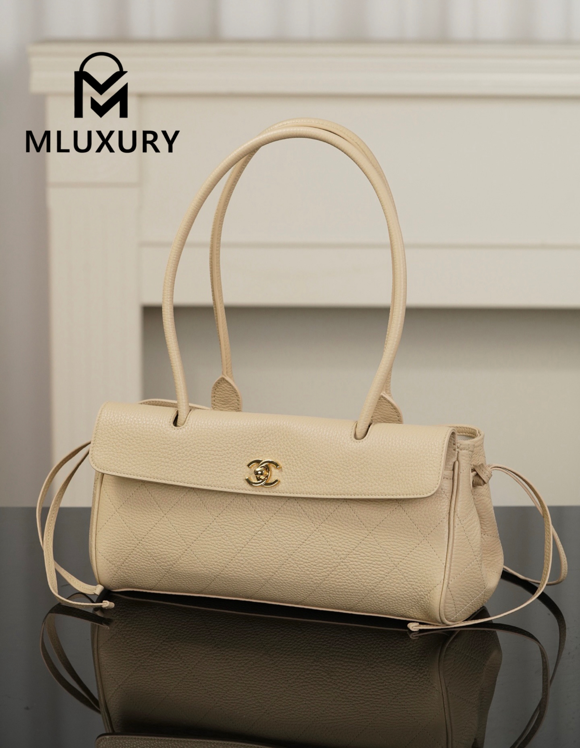 CHANEL 26S Baguette, Apricot