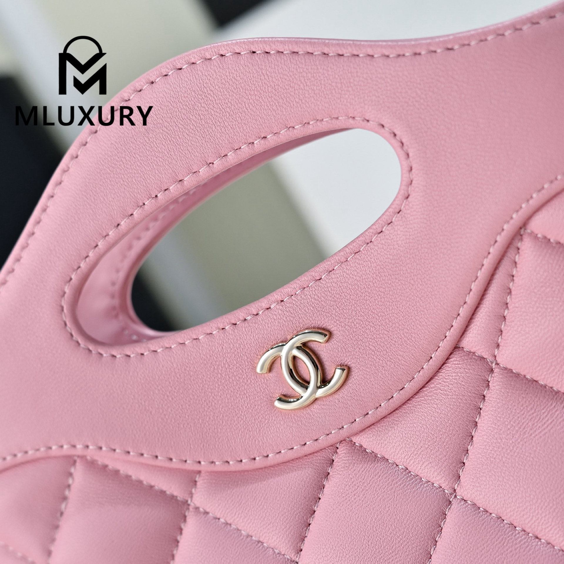 CHANEL 24S 31bag nano, Pink