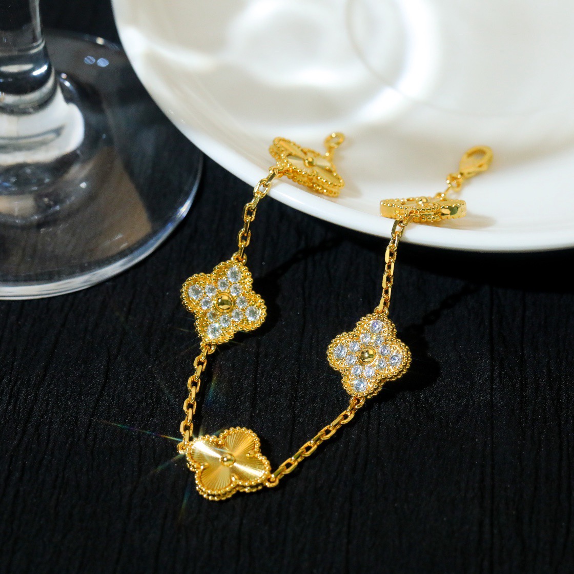 Van Cleef & Arpels classic engraved gold five-flower bracelet
