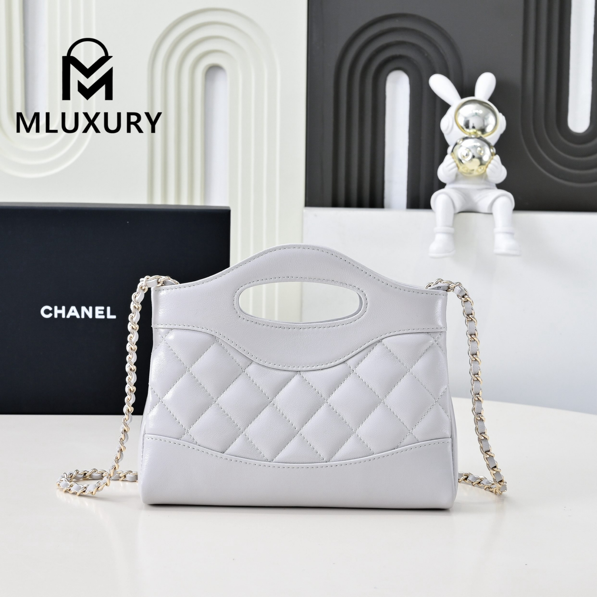 CHANEL 24S 31bag nano, Light gray