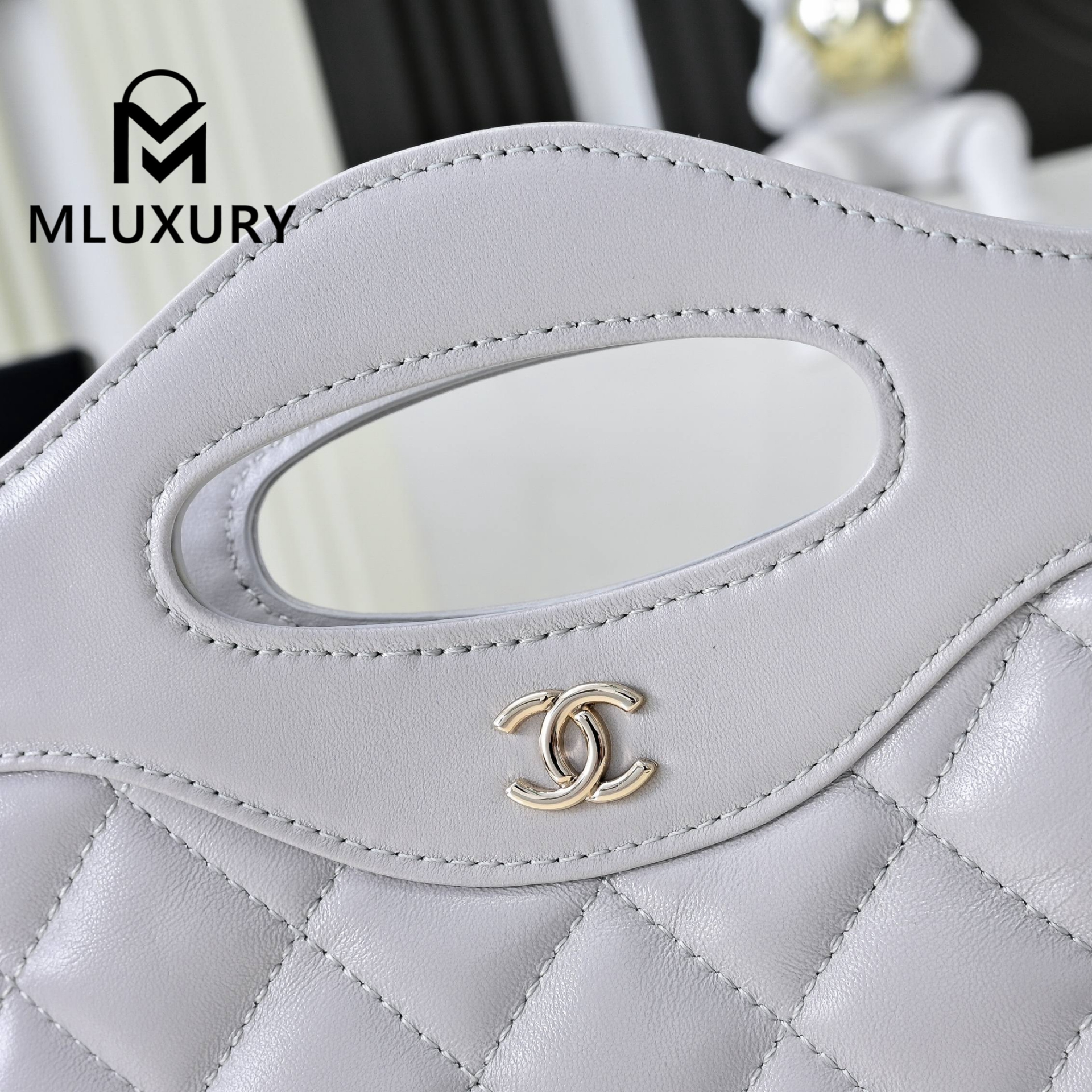 CHANEL 24S 31bag nano, Light gray