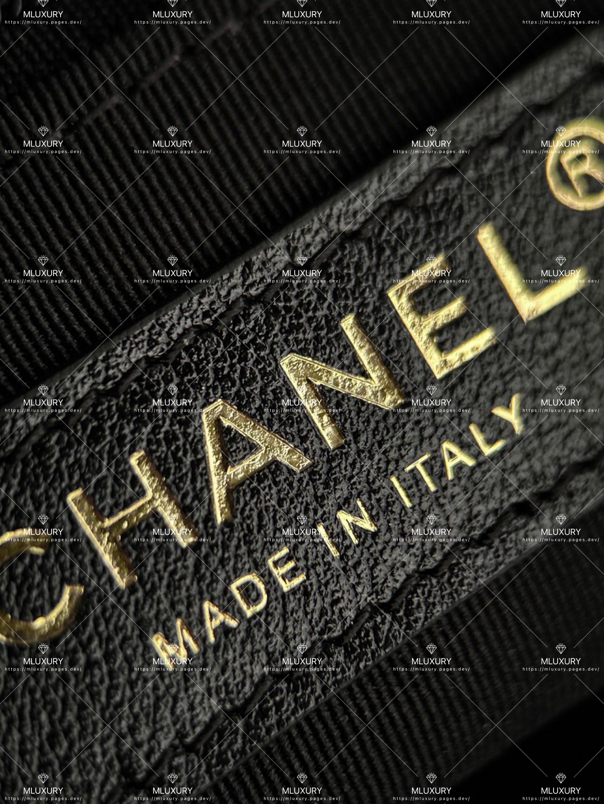 Appreciating our hot stamping technique is like admiring the carving of a work of art.