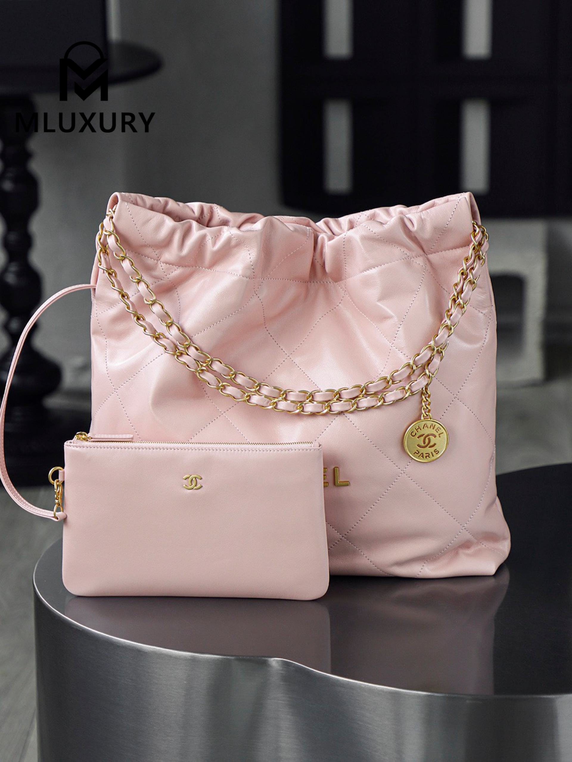 CHANEL 22 BAG (Medium), Pink&Gold