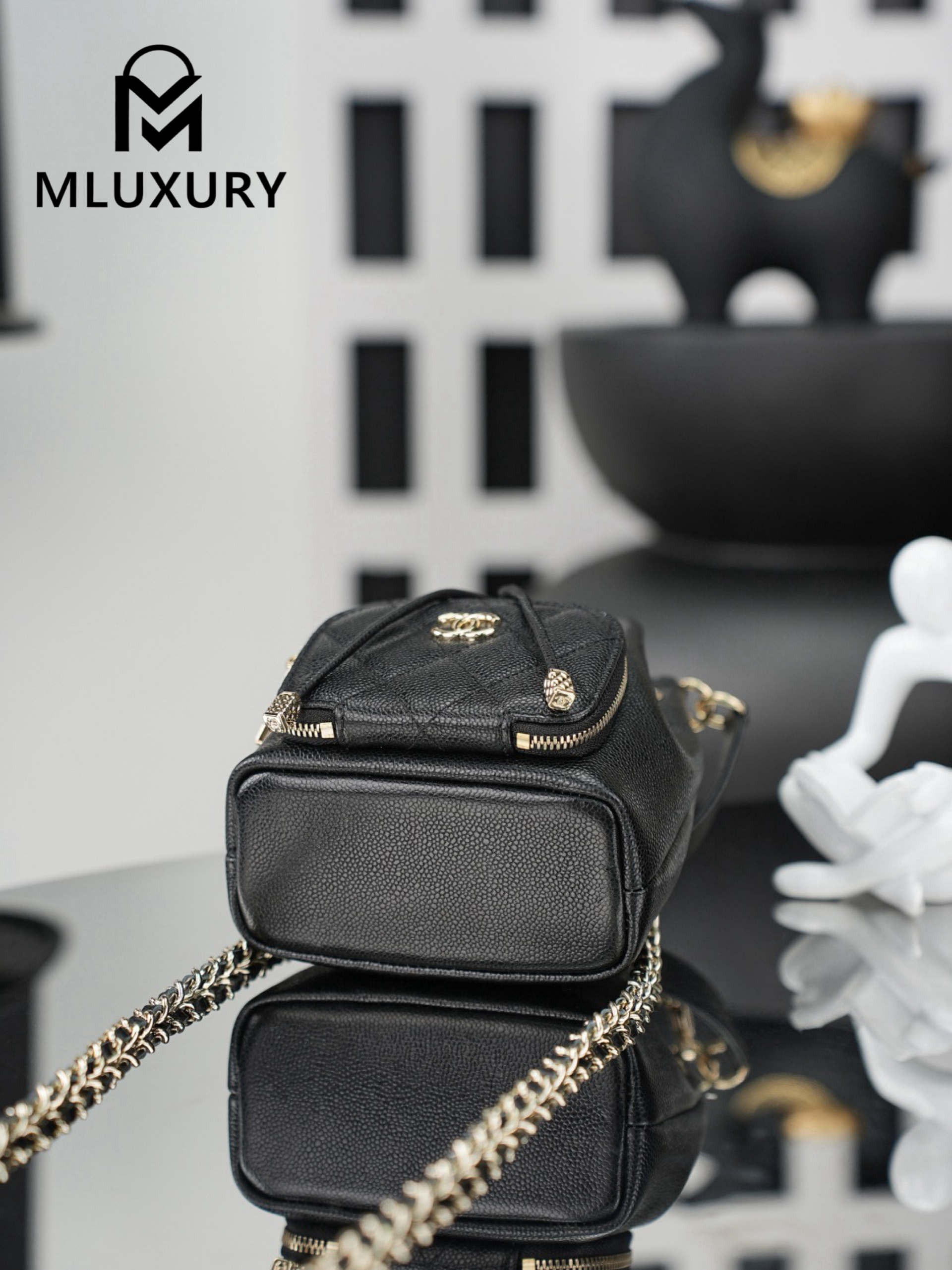 CHANEL 25B mini chain drawstring bucket bag, Black
