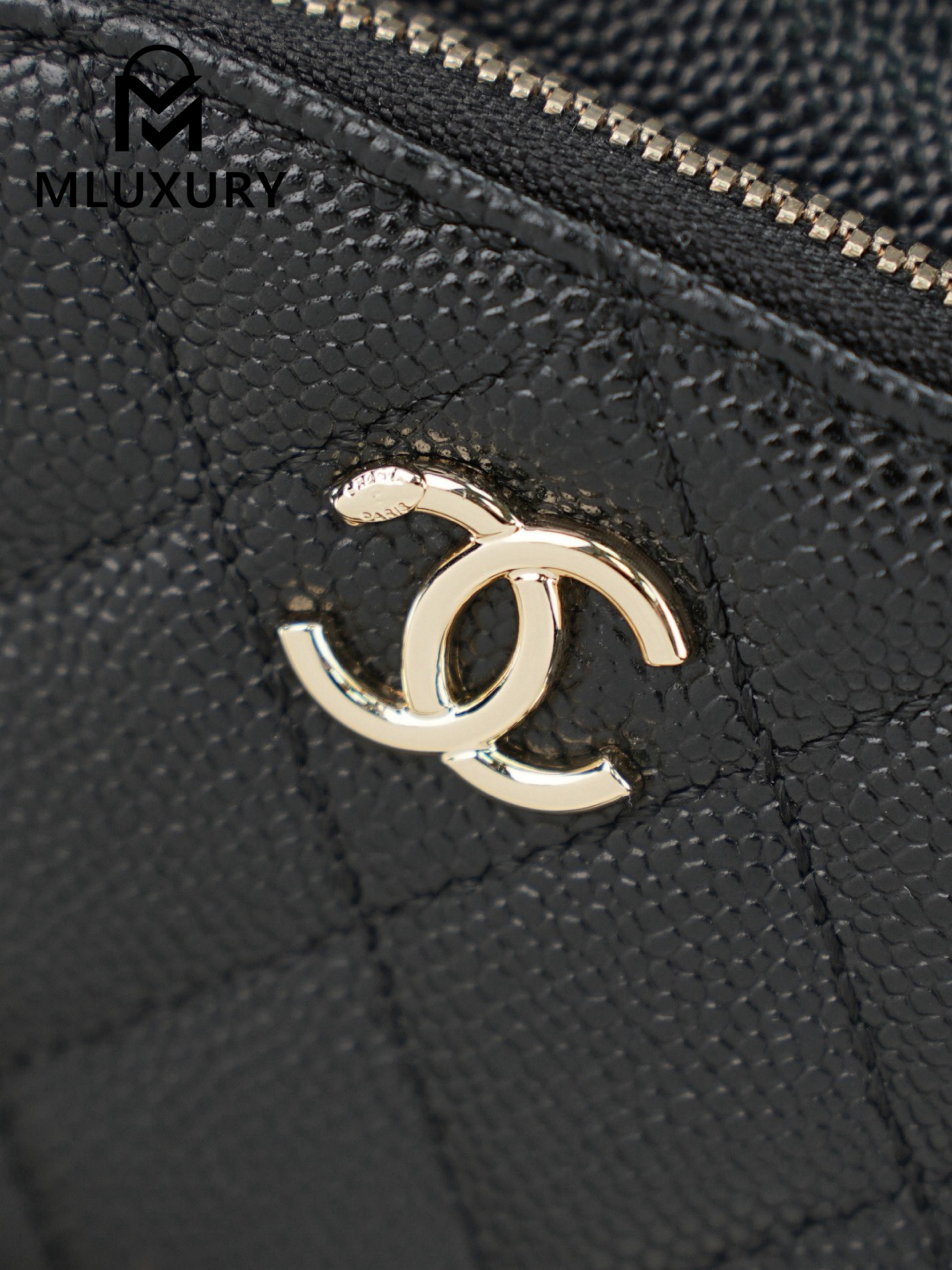 CHANEL 25B mini chain drawstring bucket bag, Black