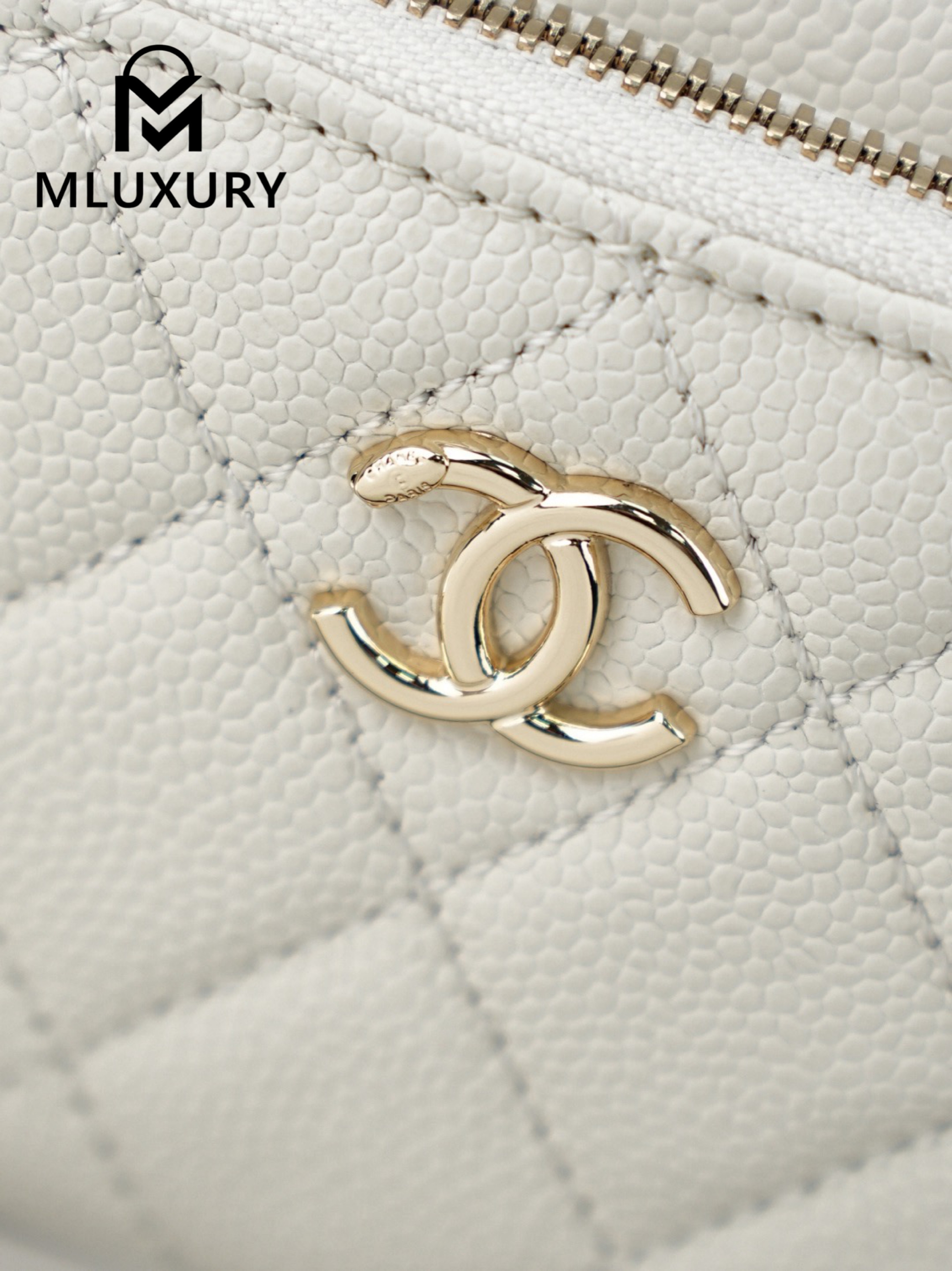 CHANEL 25B mini chain drawstring bucket bag, White