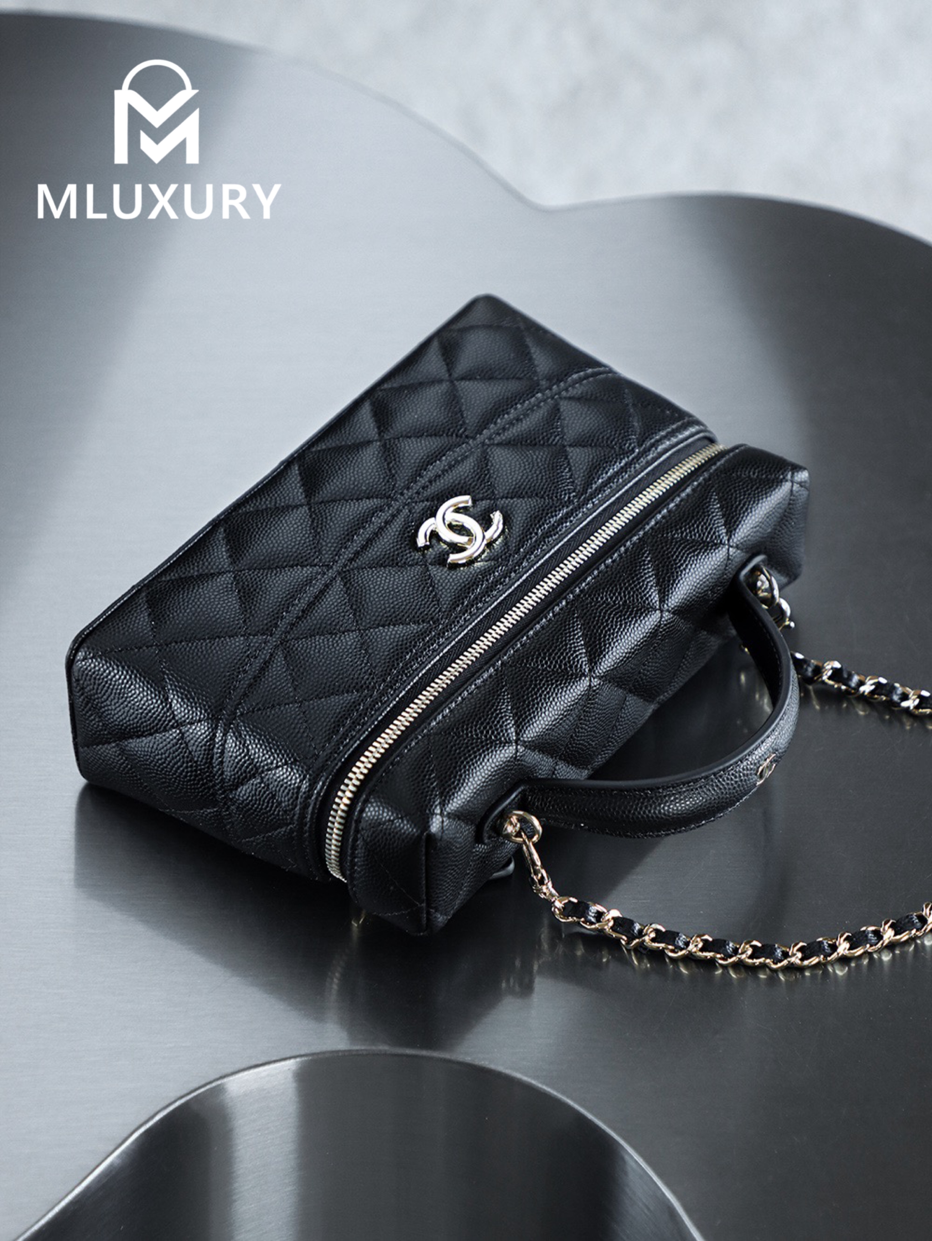 CHANEL 25C LP Box Bag, Black