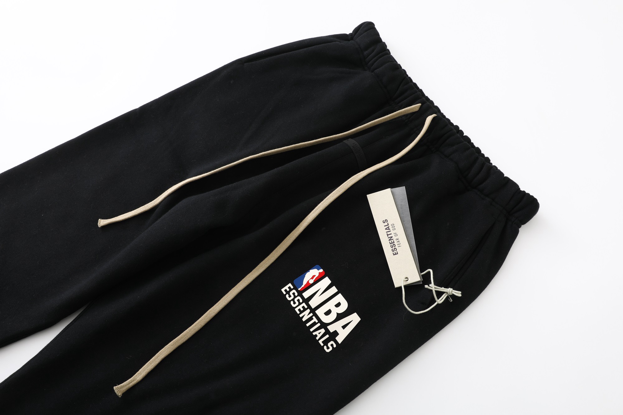 Fear of God Essentials fog x NBA collaboration FW24 Essentials NBA Tee Silicone Logo Series Trousers