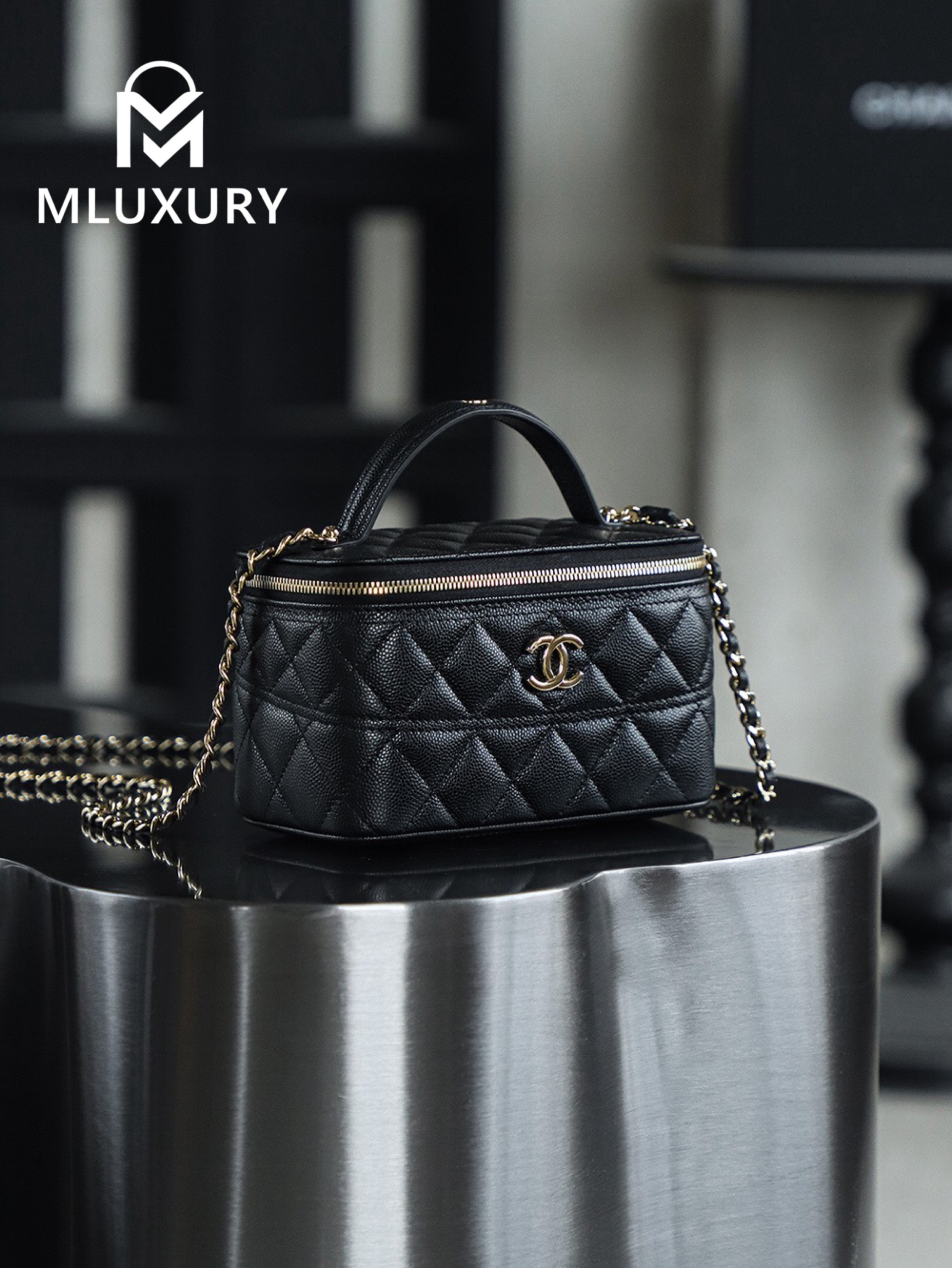 CHANEL 25C Makeup Box, Black