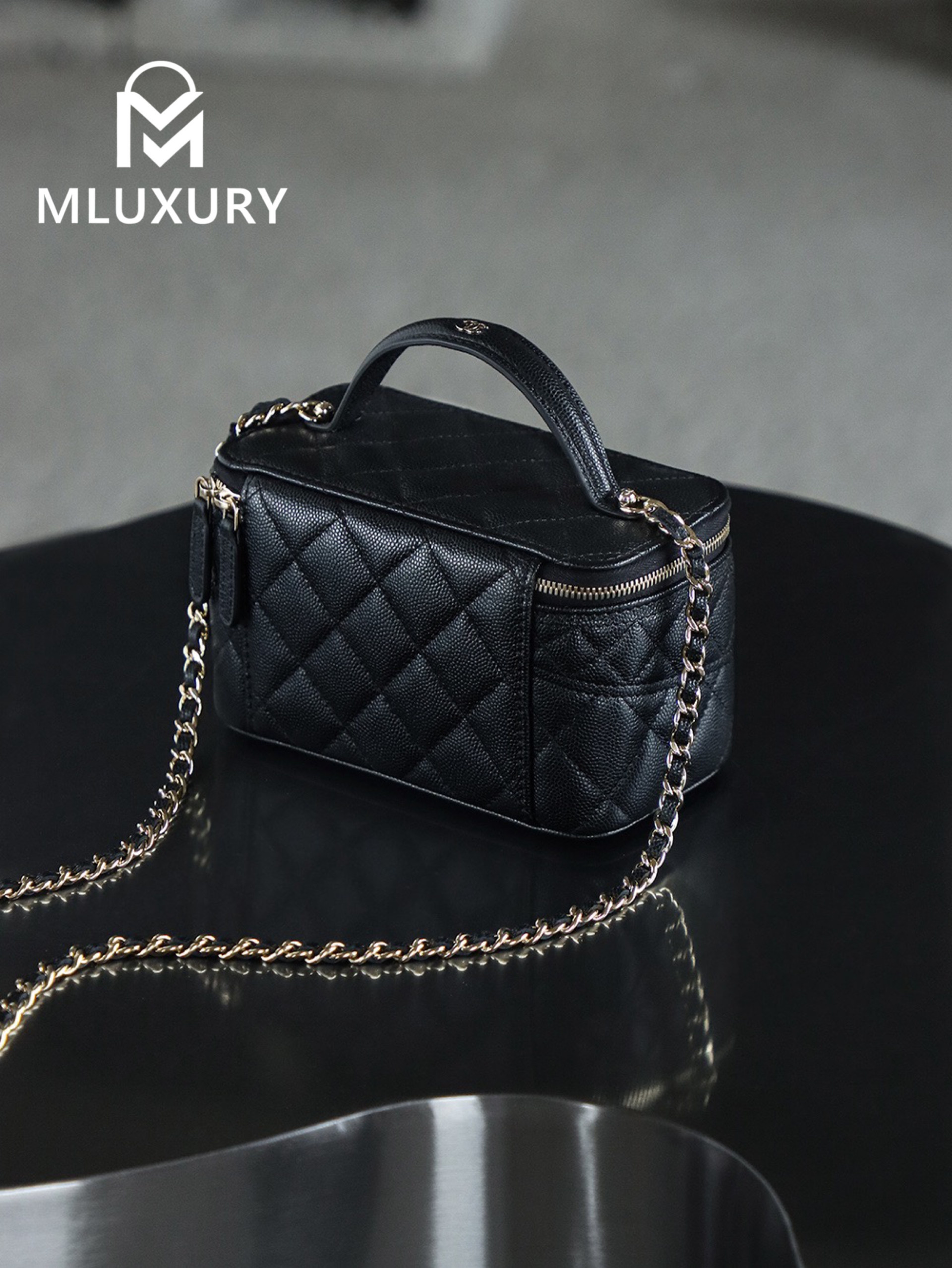 CHANEL 25C Makeup Box, Black