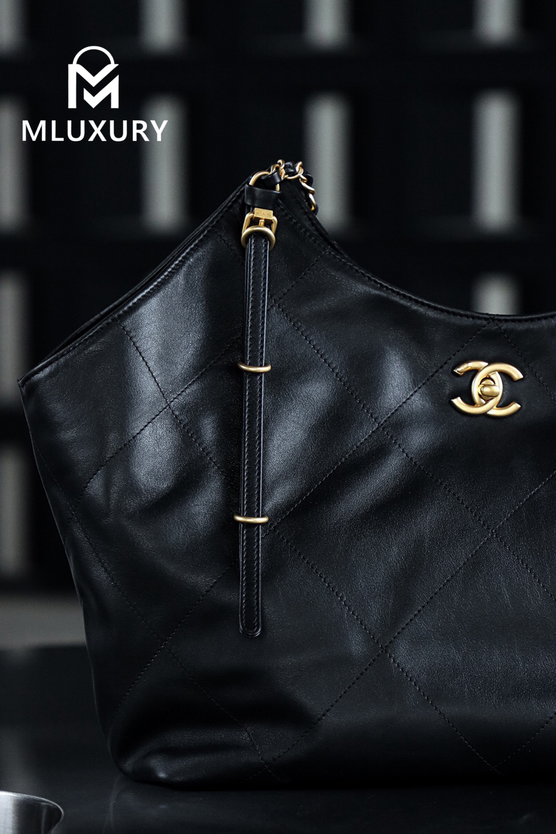 CHANEL 25S Tote Shopping Bag (Small)