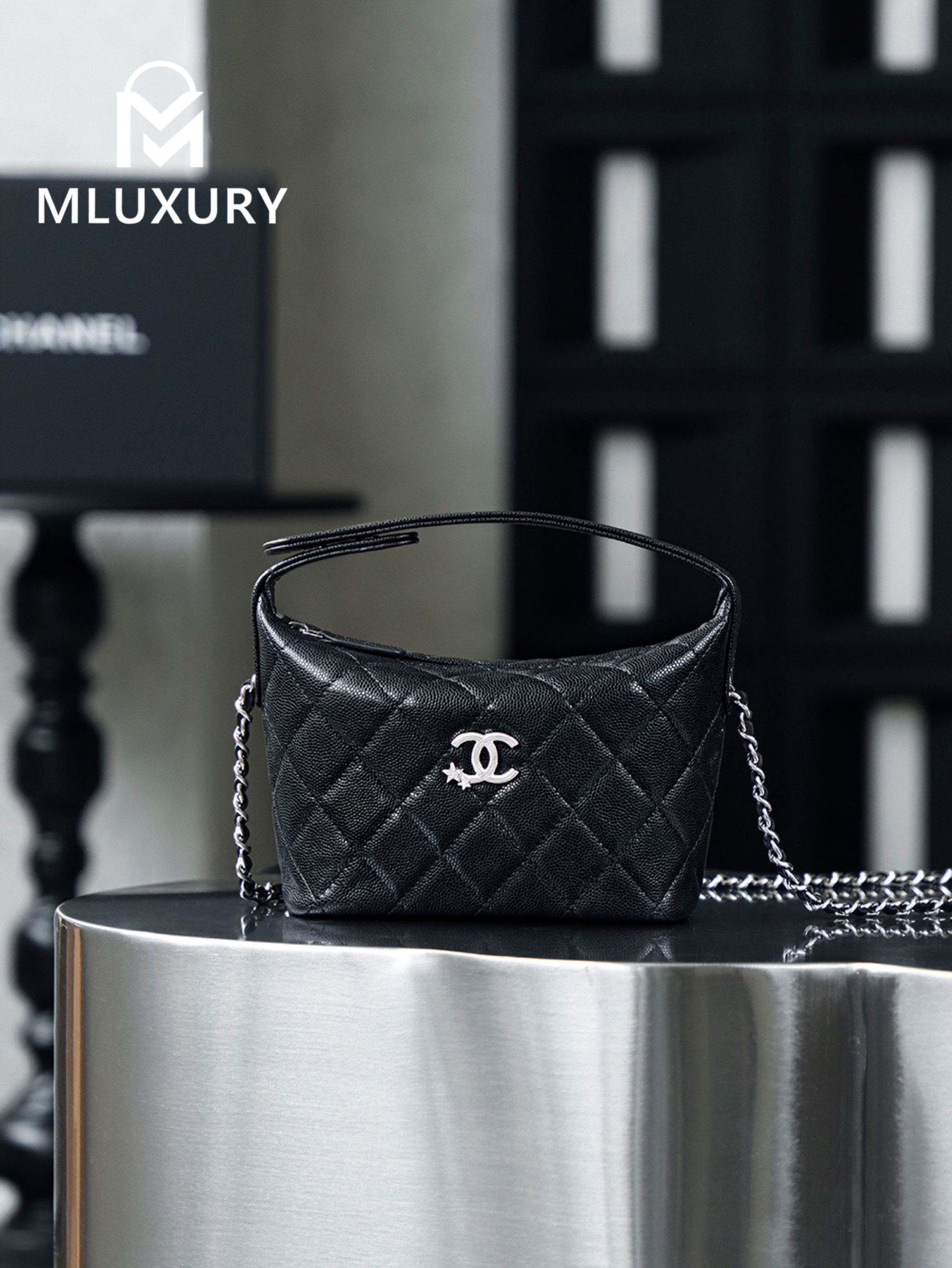 CHANEL 25B Star Lunchbox Bag