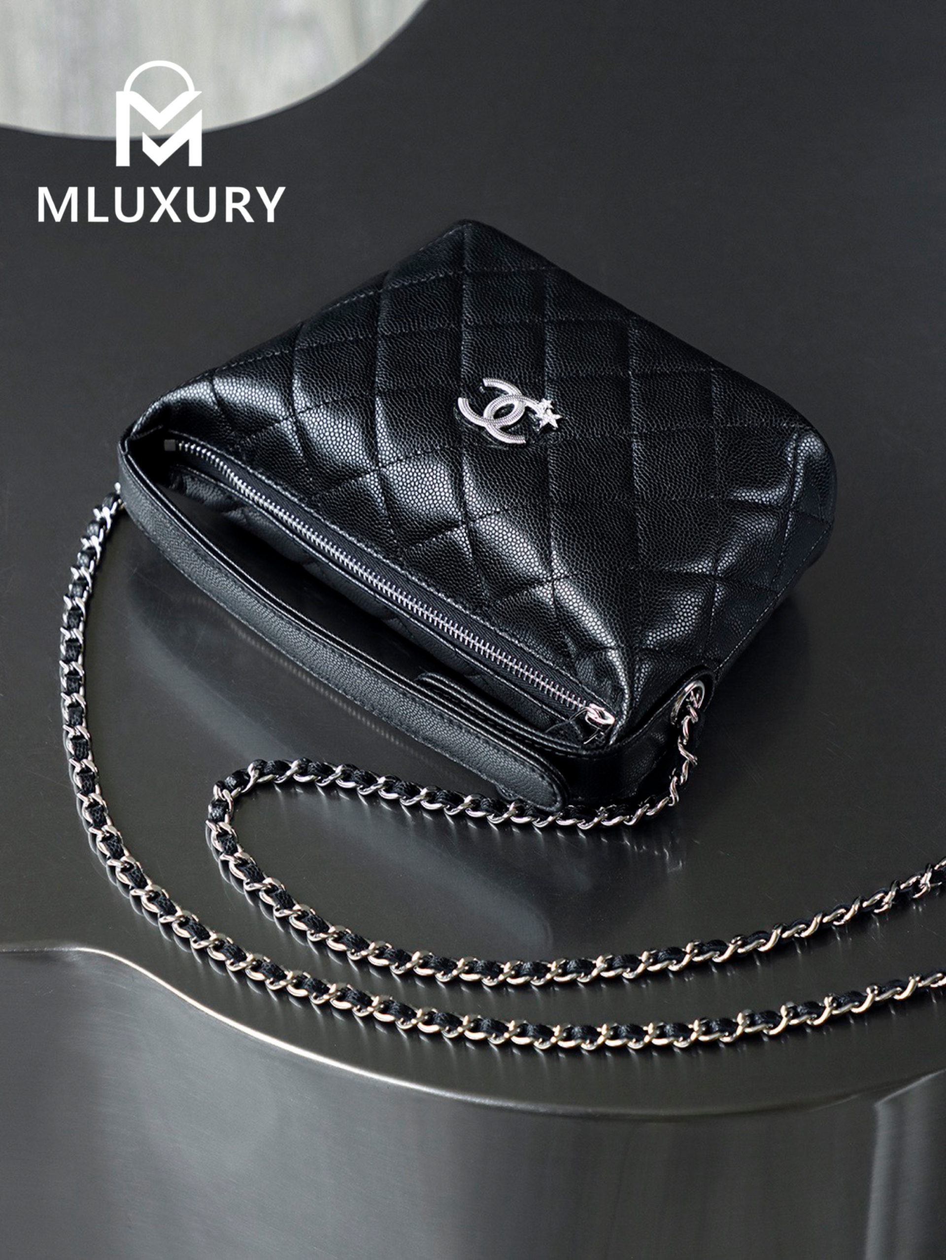 CHANEL 25B Star Lunchbox Bag