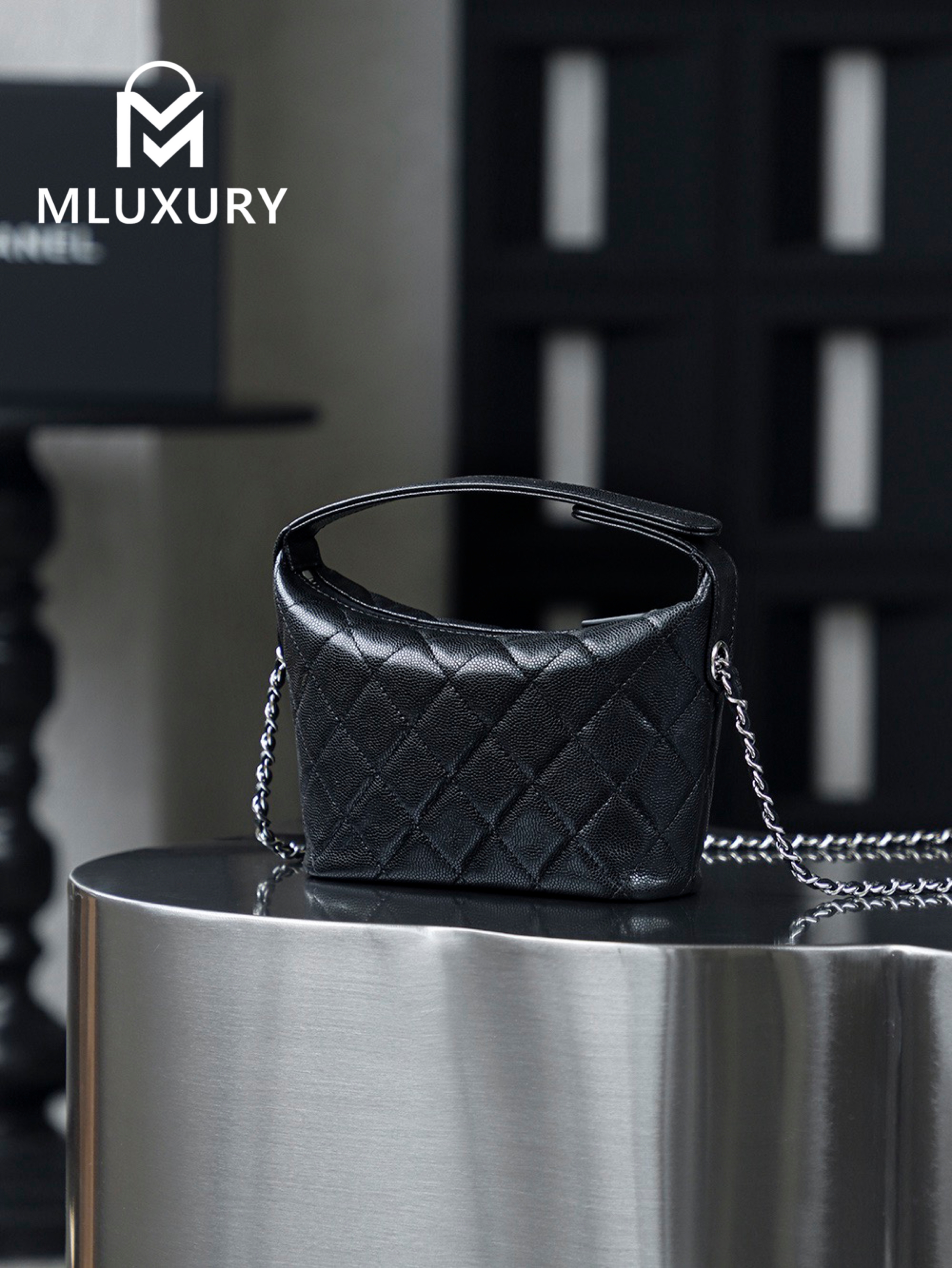 CHANEL 25B Star Lunchbox Bag