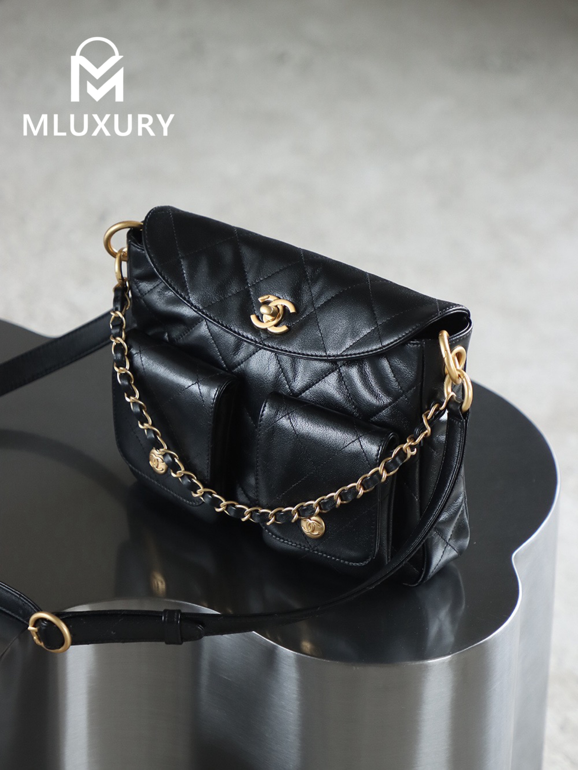 CHANEL 24P Messenger Hobo Small