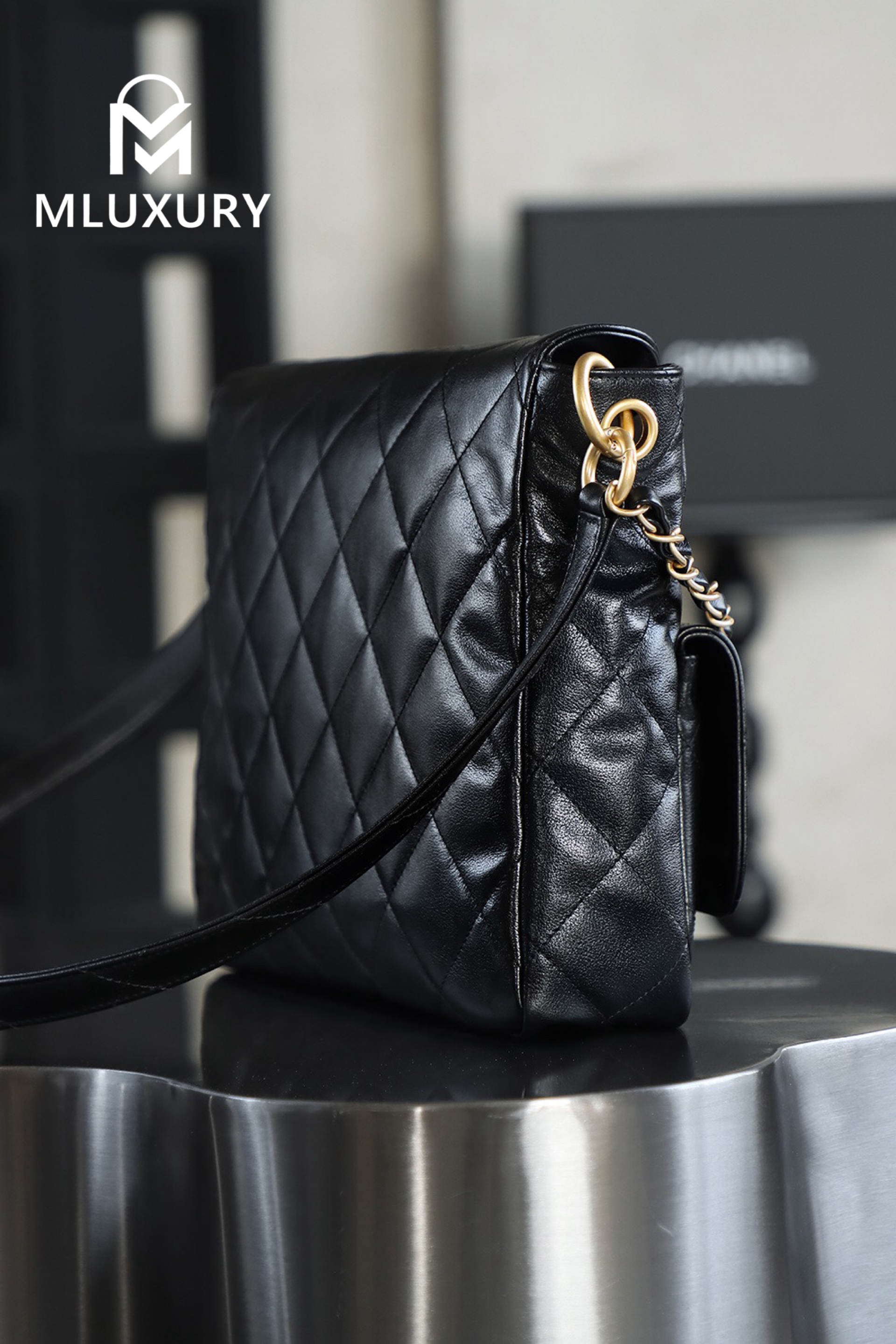 CHANEL 24P Messenger Hobo Large