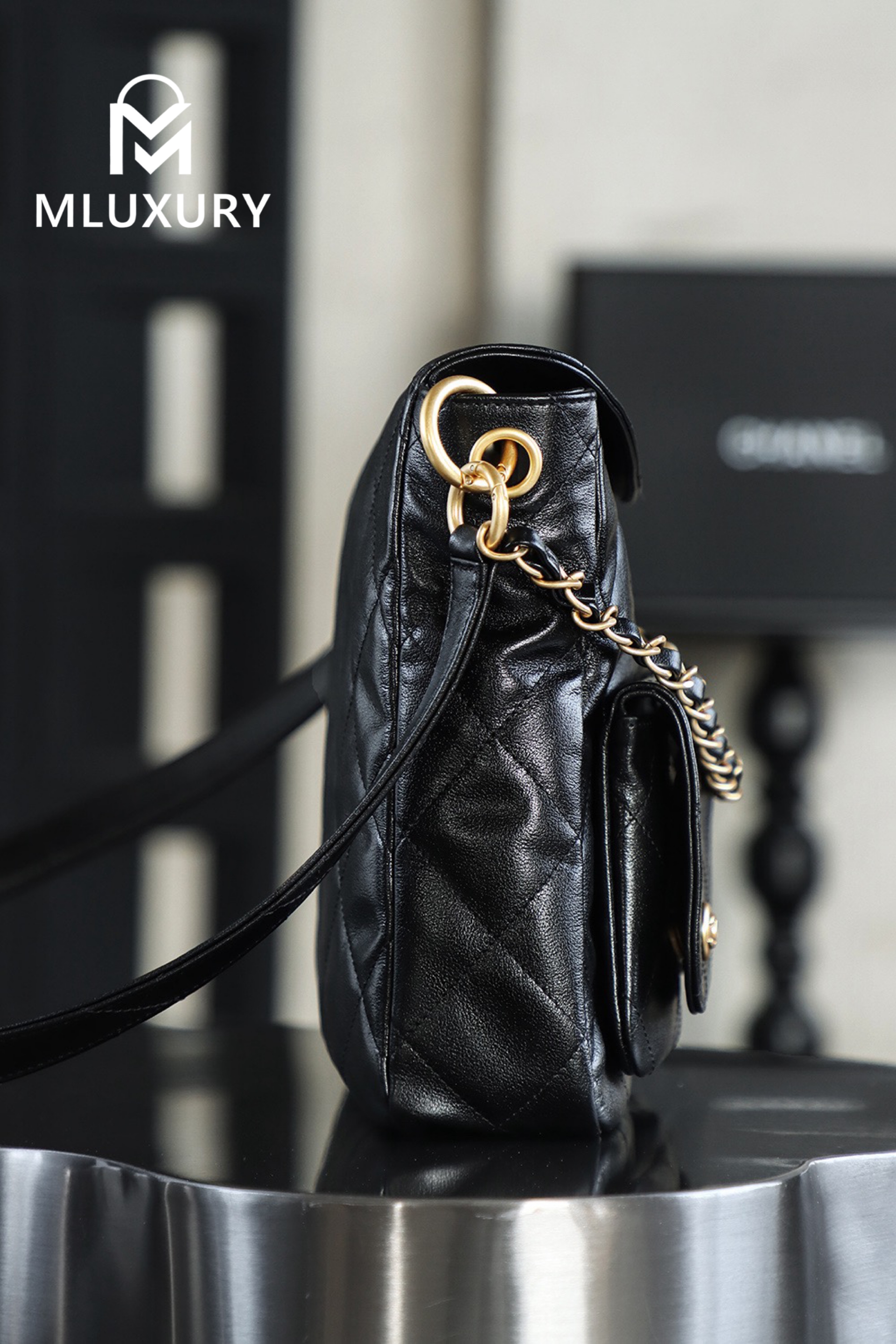 CHANEL 24P Messenger Hobo Large