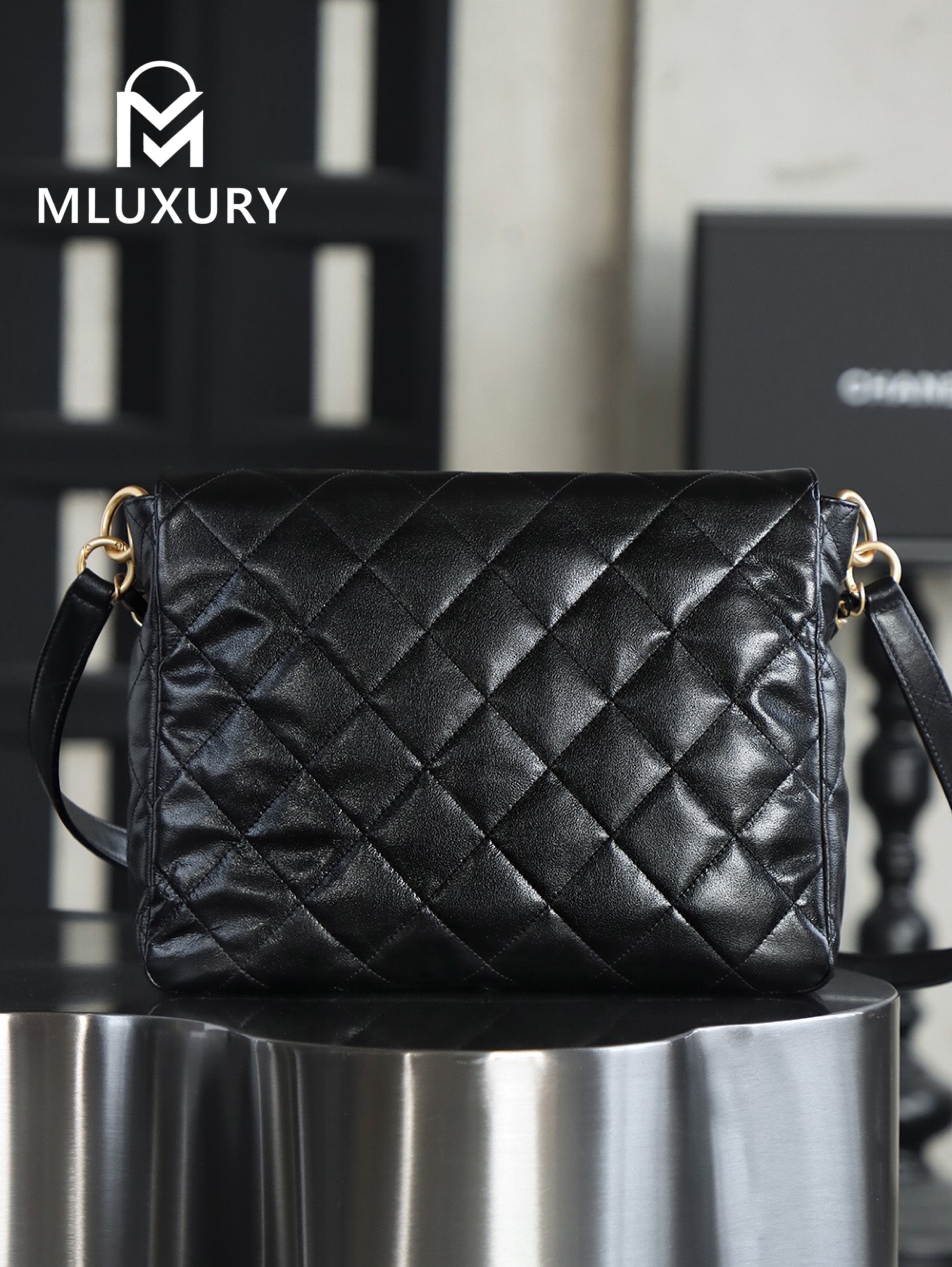 CHANEL 24P Messenger Hobo Large