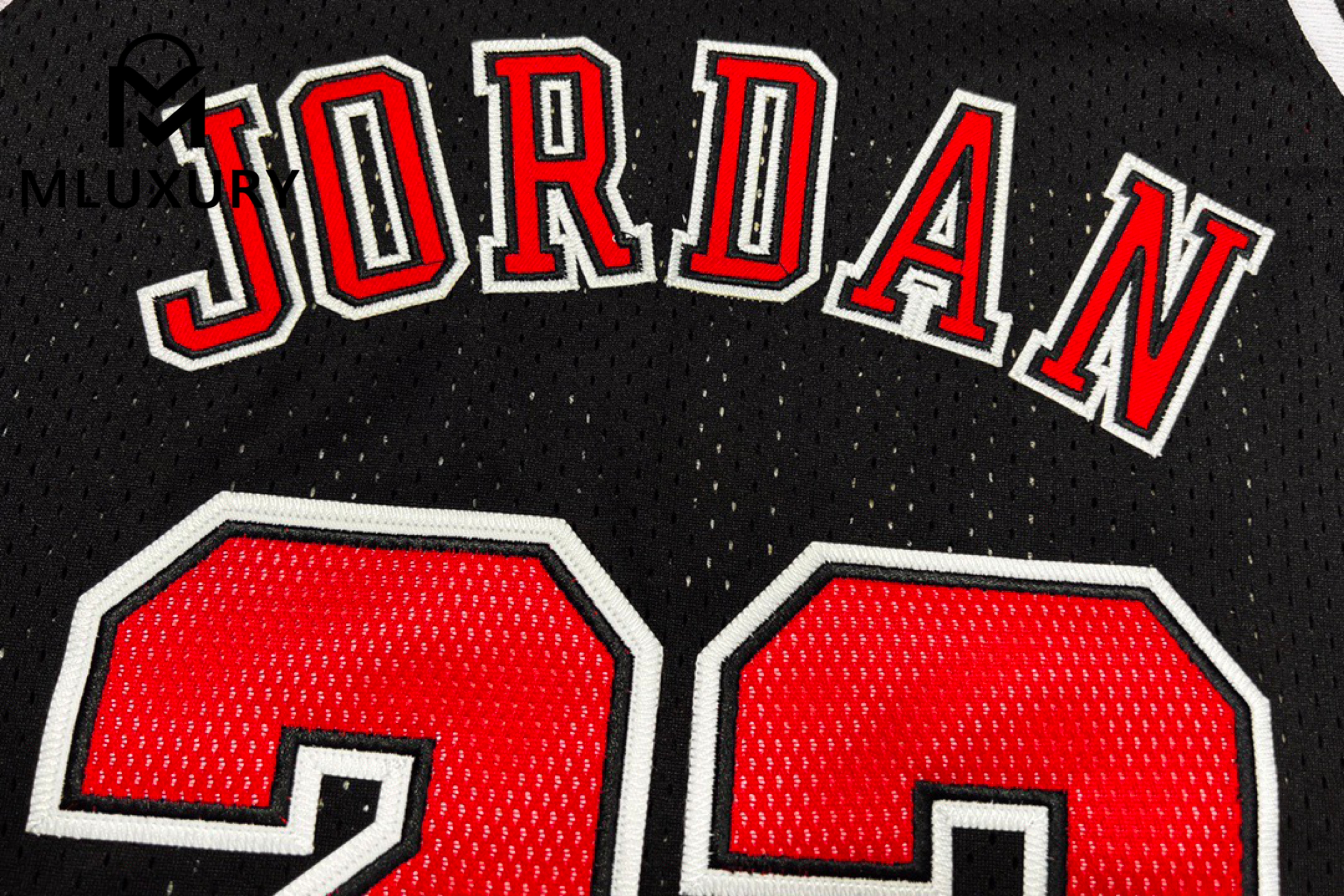 Mitchell & Ness NBA 1997-98 NBA Finals  NBA Chicago Bulls Michael Jordan NO.23 Retro Embroidered Jersey (AU Player Edition)