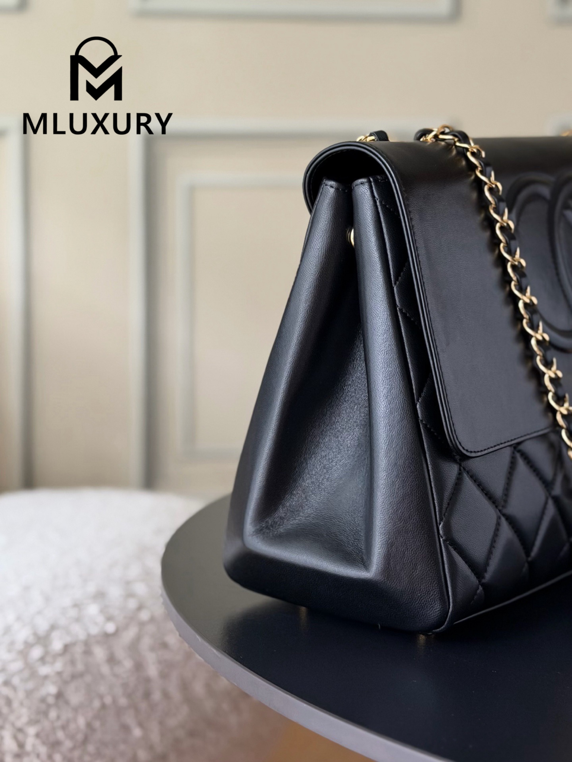 CHANEL Vintage bag, Black