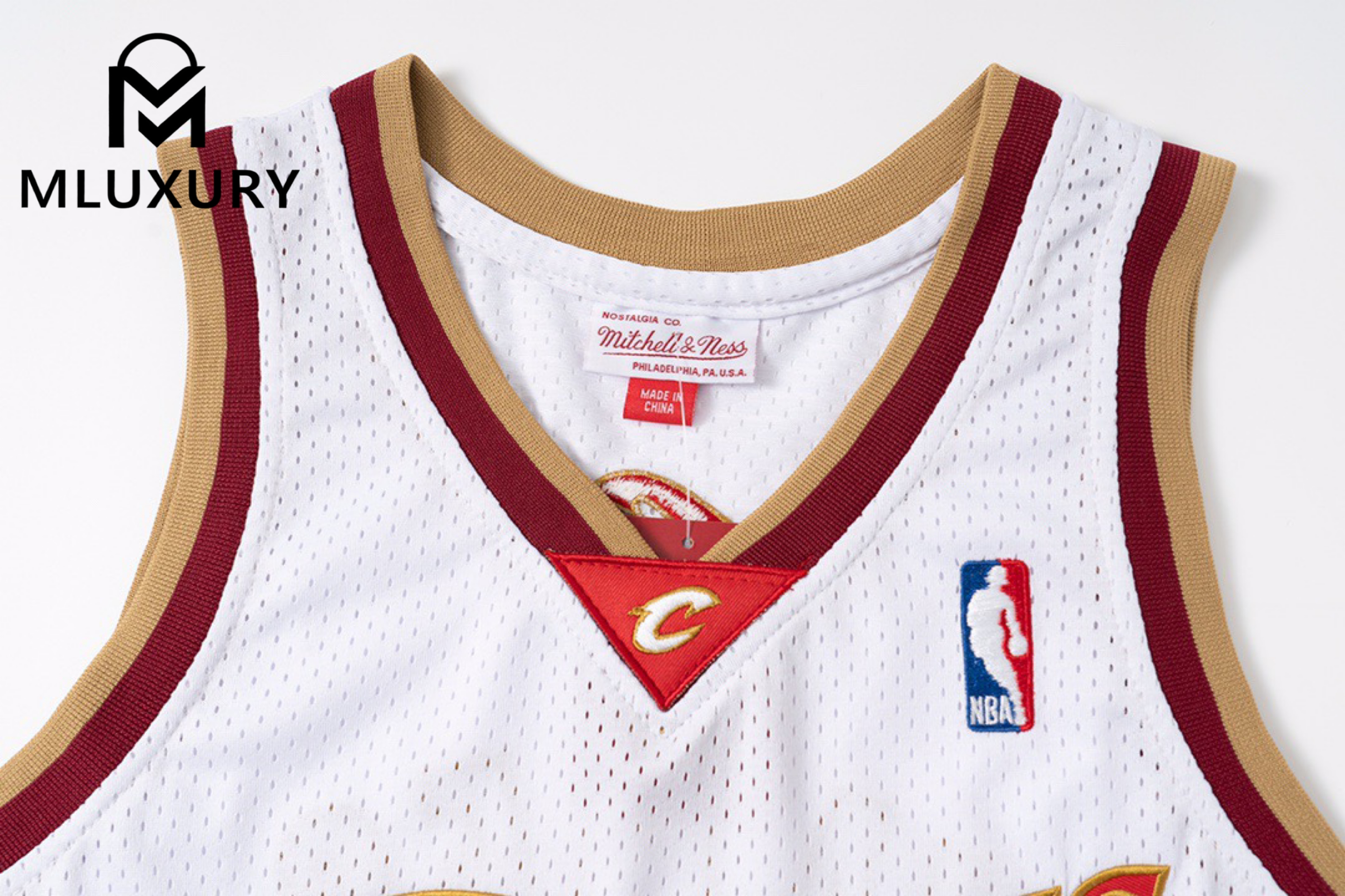Mitchell & Ness NBA Cavaliers LeBron James NO.23 Ancient Embroidered Jersey AU Player Edition