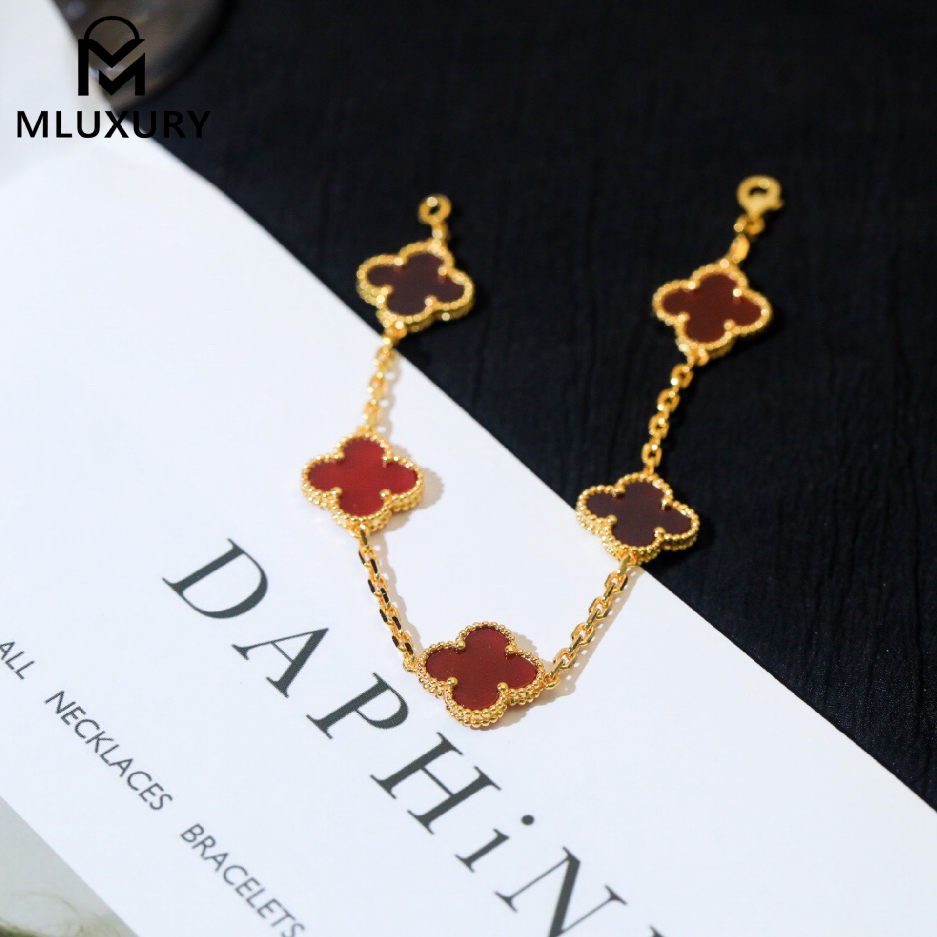 Van Cleef & Arpels Classic five-flower carnelian bracelet