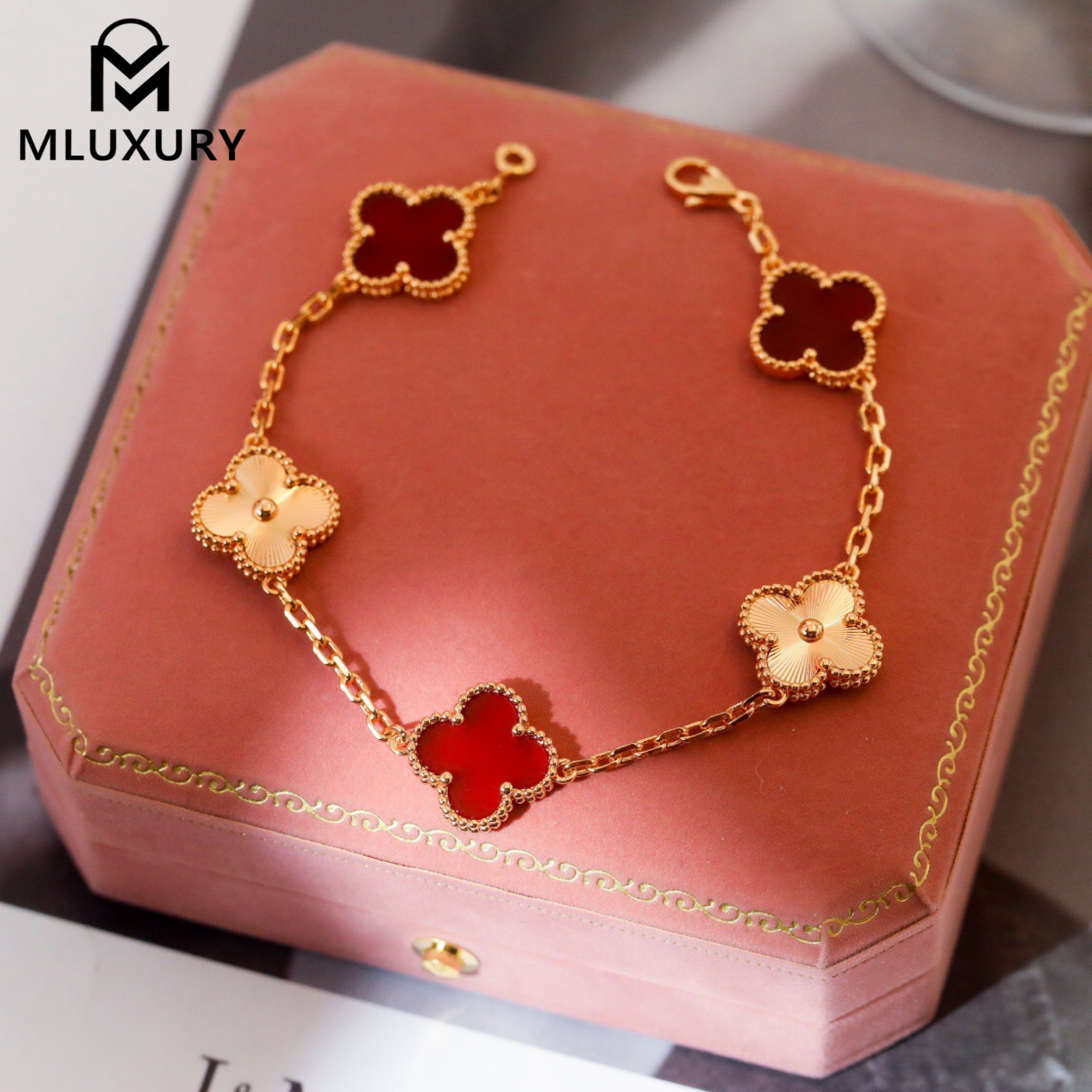 Van Cleef & Arpels Carnelian Four-Leaf Clover Bracelet with Gem-cut Floral Design