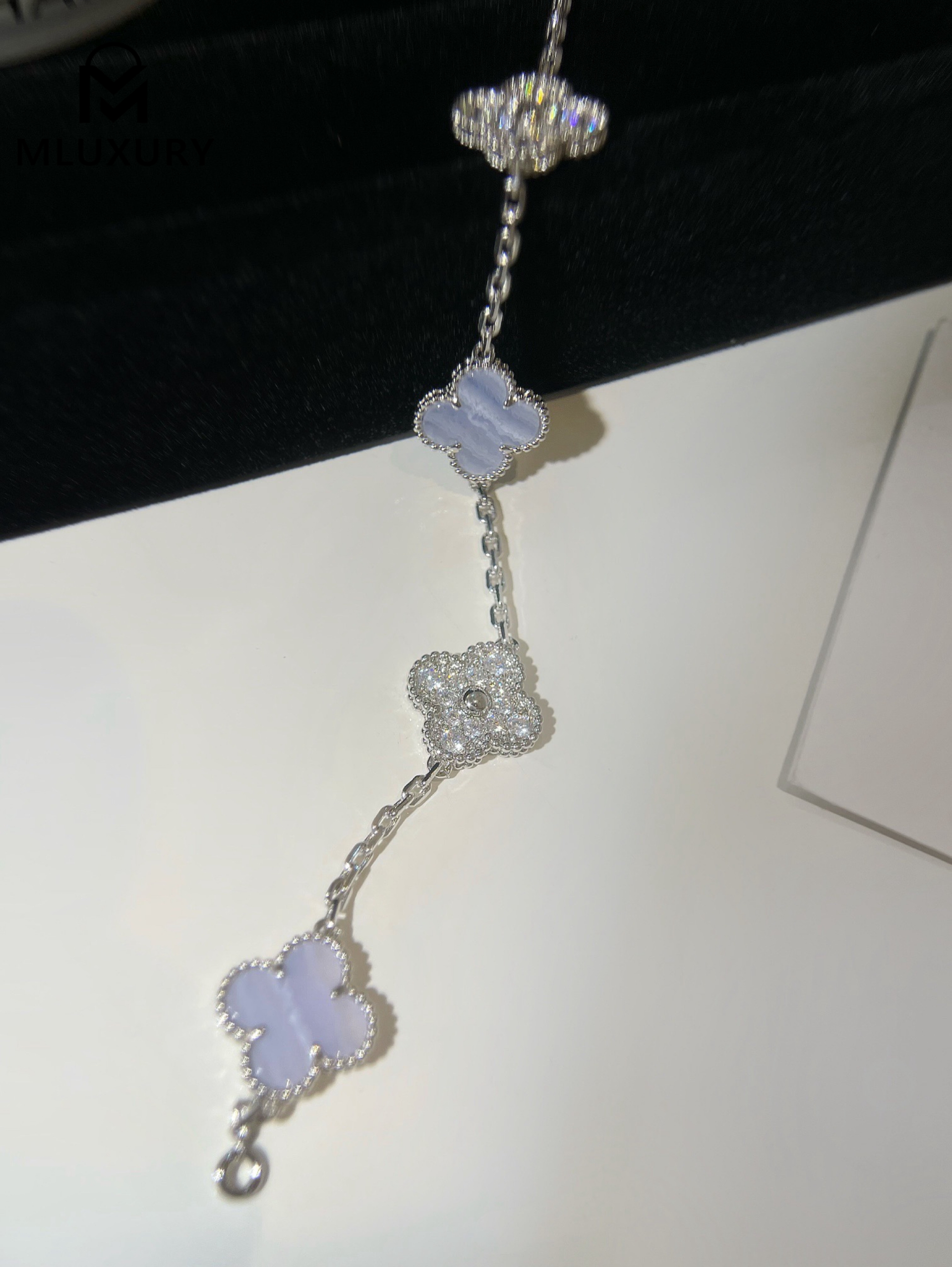 Van Cleef & Arpels Amethyst Natural Intercalated Diamond Five-Color Bracelet