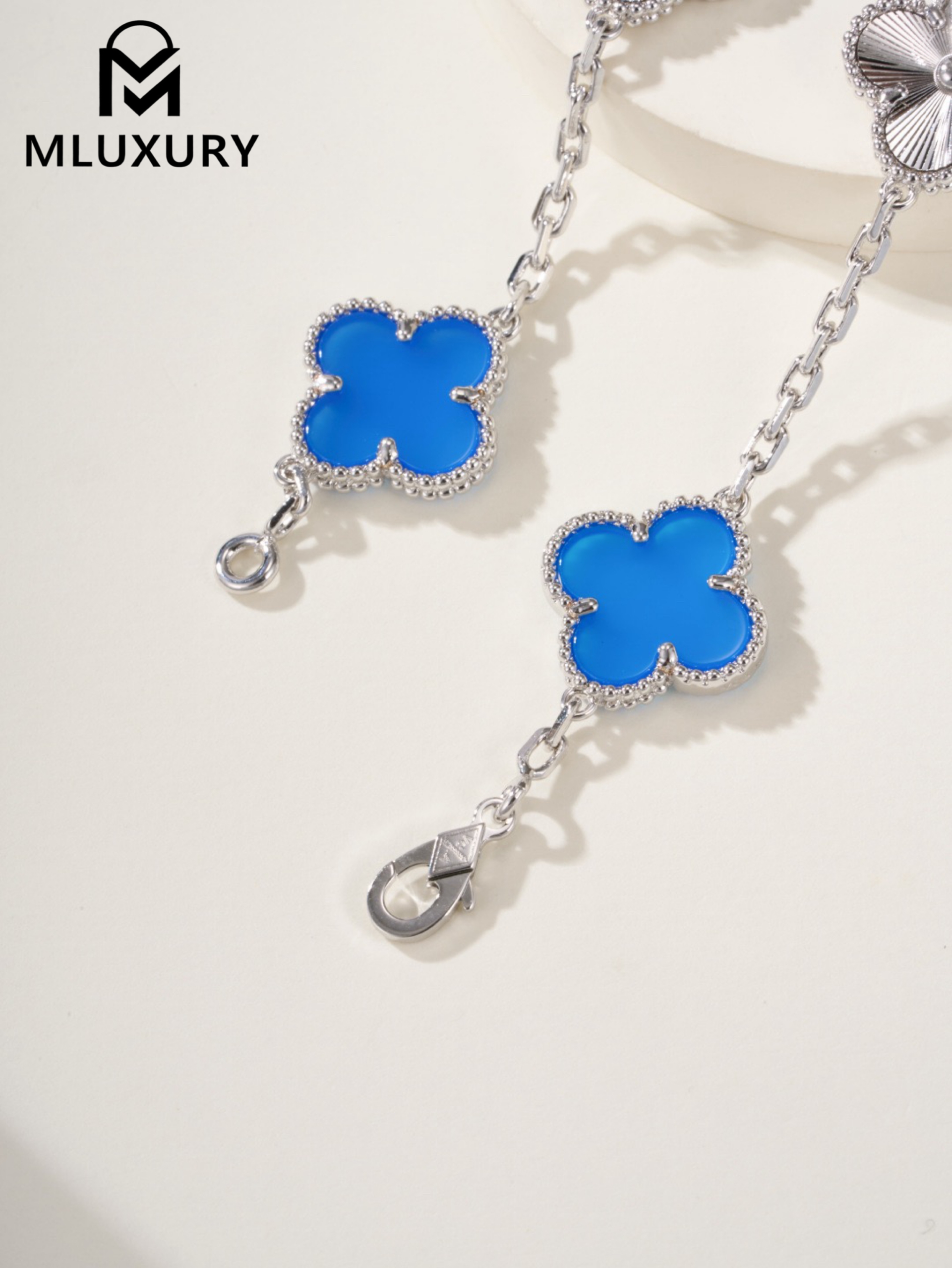 Van Cleef & Arpels Blue Chalcedony Four-Leaf Clover Five-Flower Bracelet