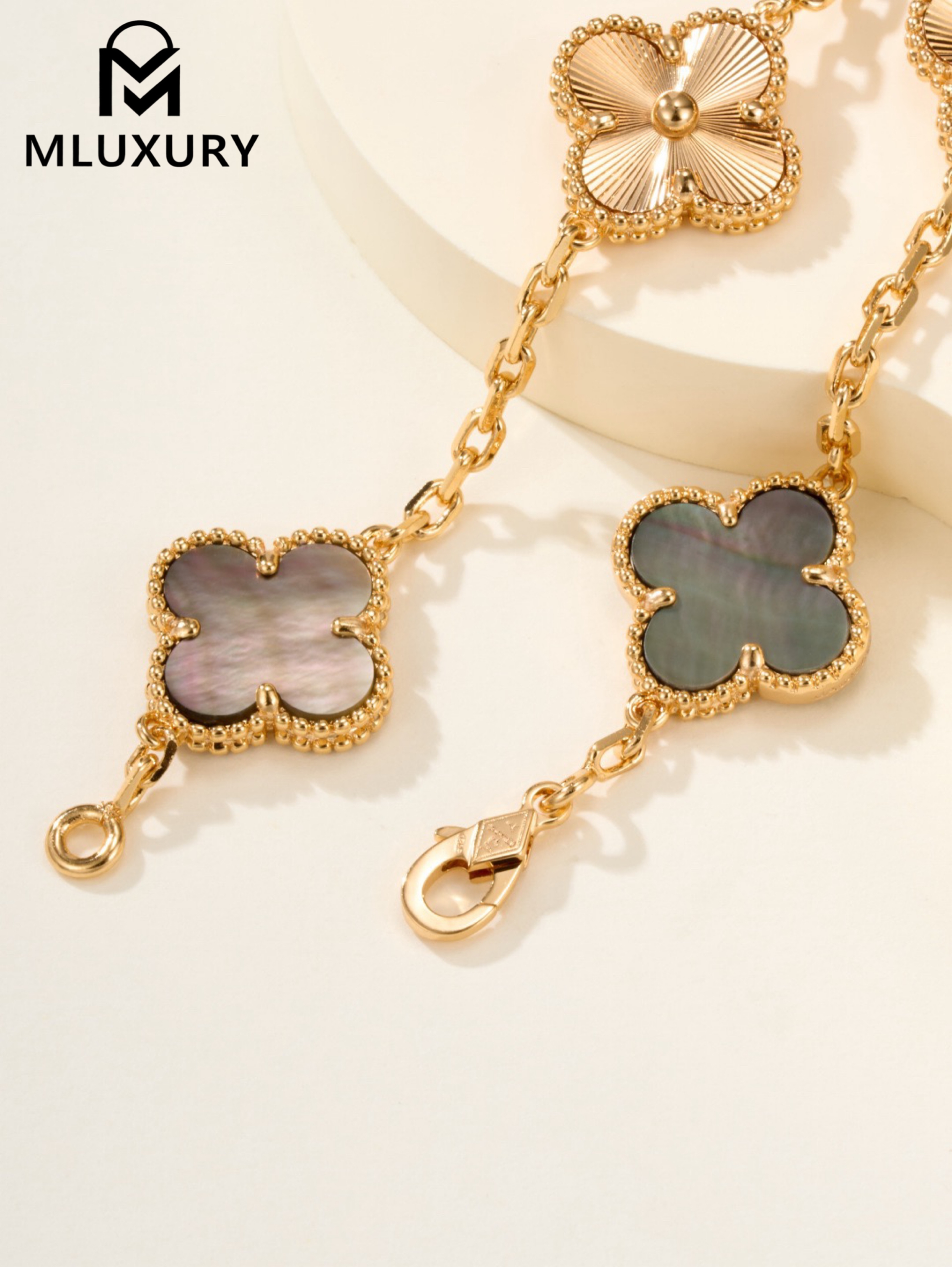 Van Cleef & Arpels Grey Mother-of-Pearl Floral Bracelet