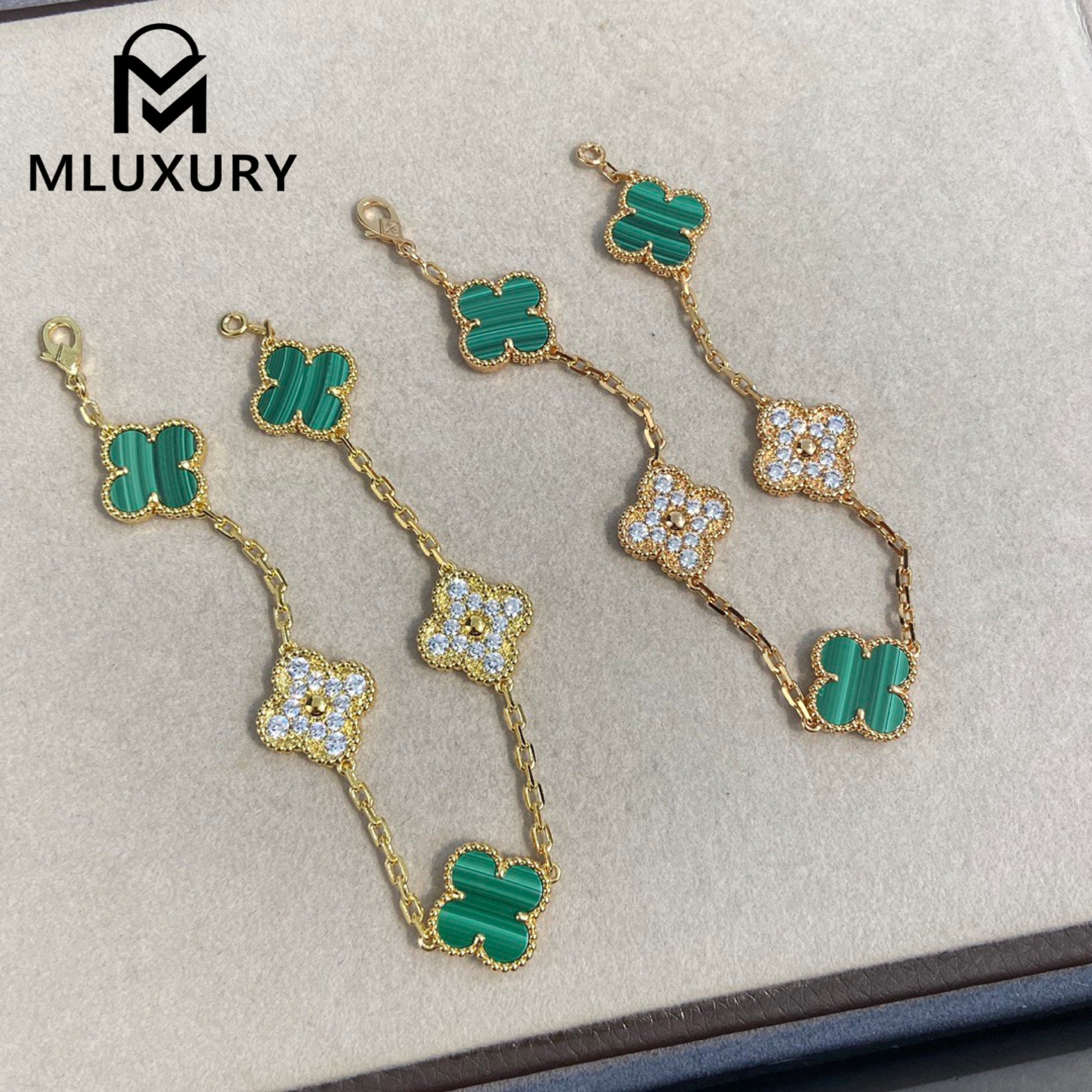 Van Cleef & Arpels Peacock Green Agate Four-Leaf Clover Bracelet