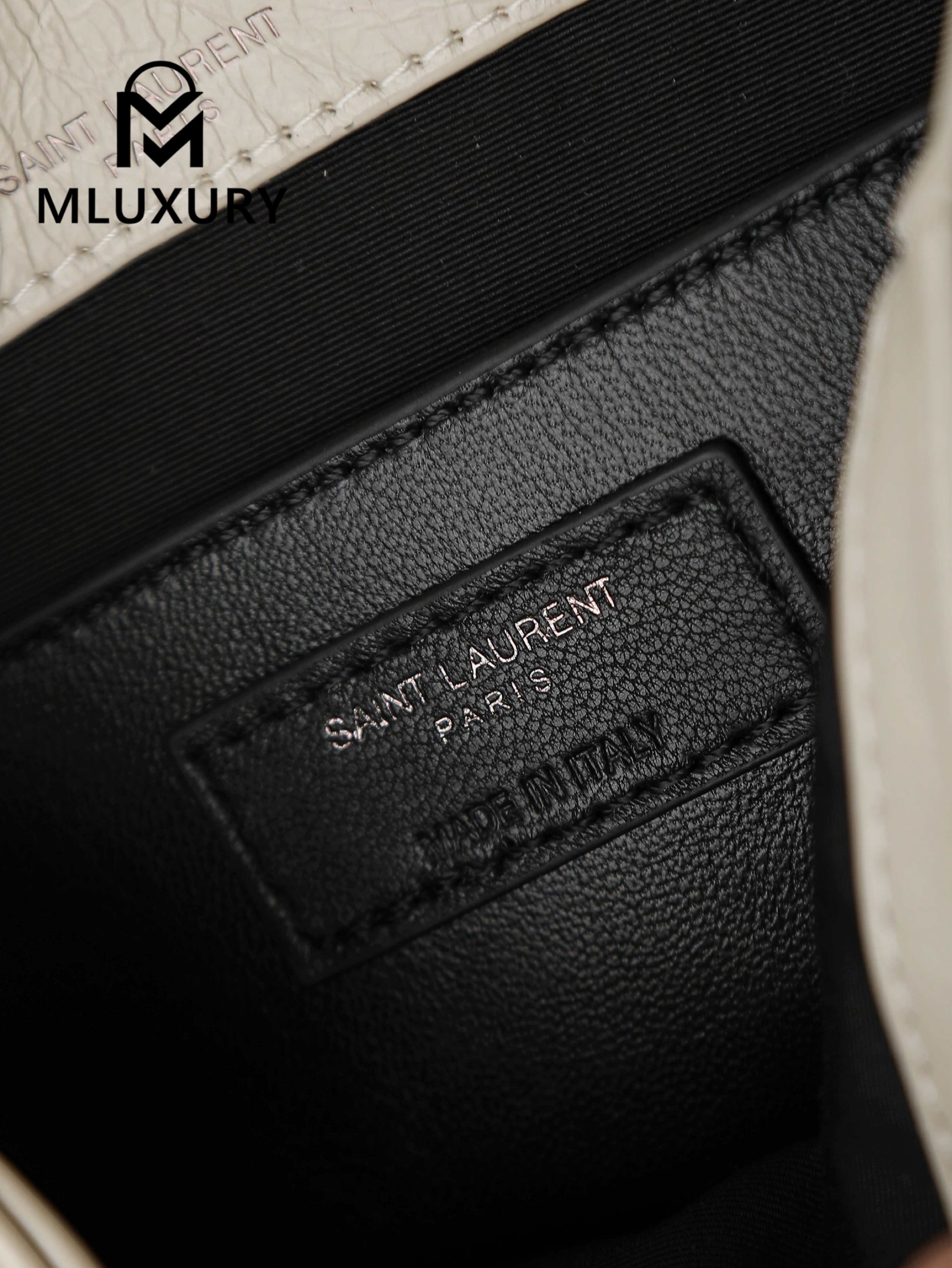 YSL Niki Off-White Waxed Leather · 22cm