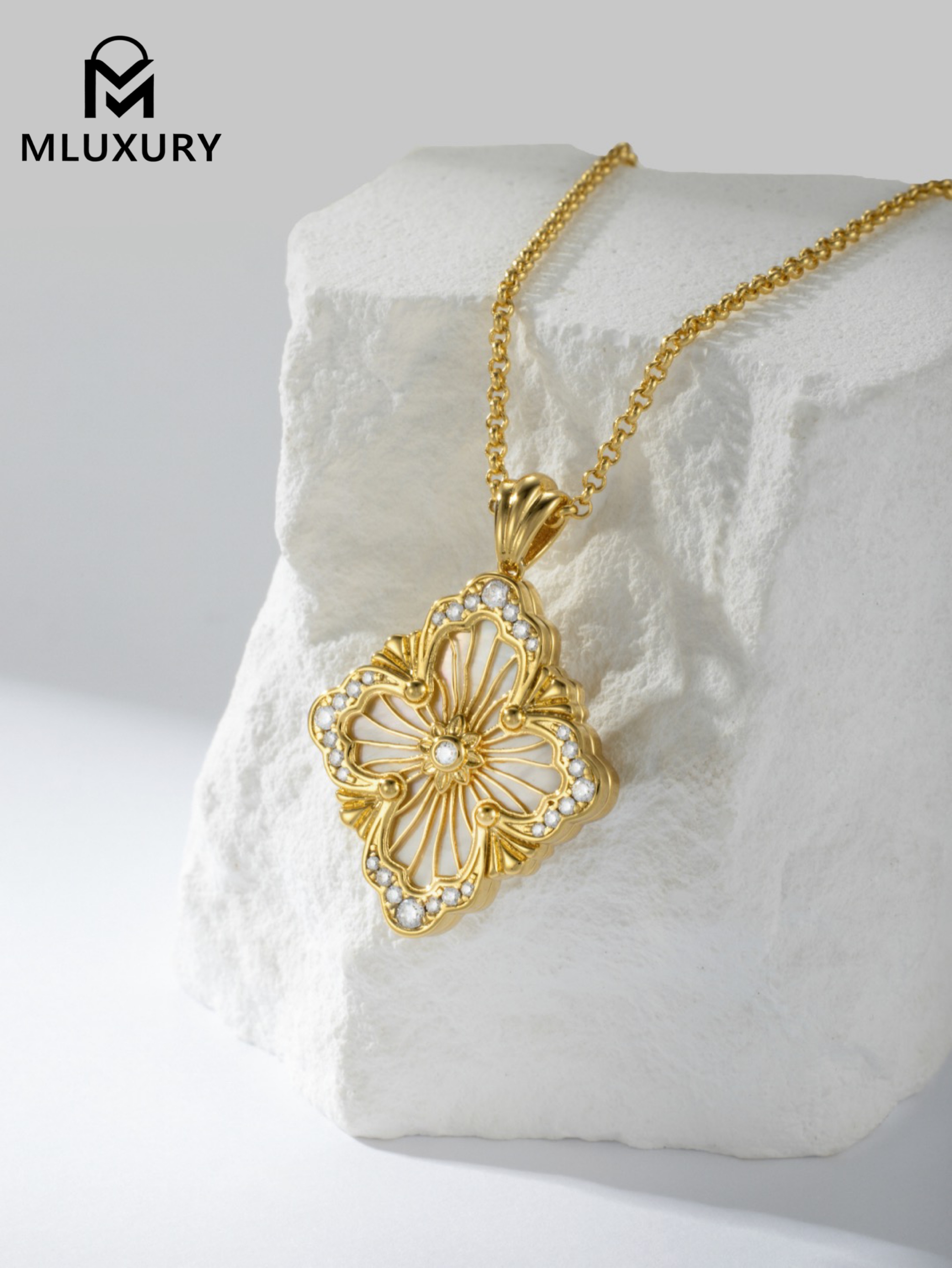 Buccellati Enamel White Mother-of-Pearl Necklace (Large Size)