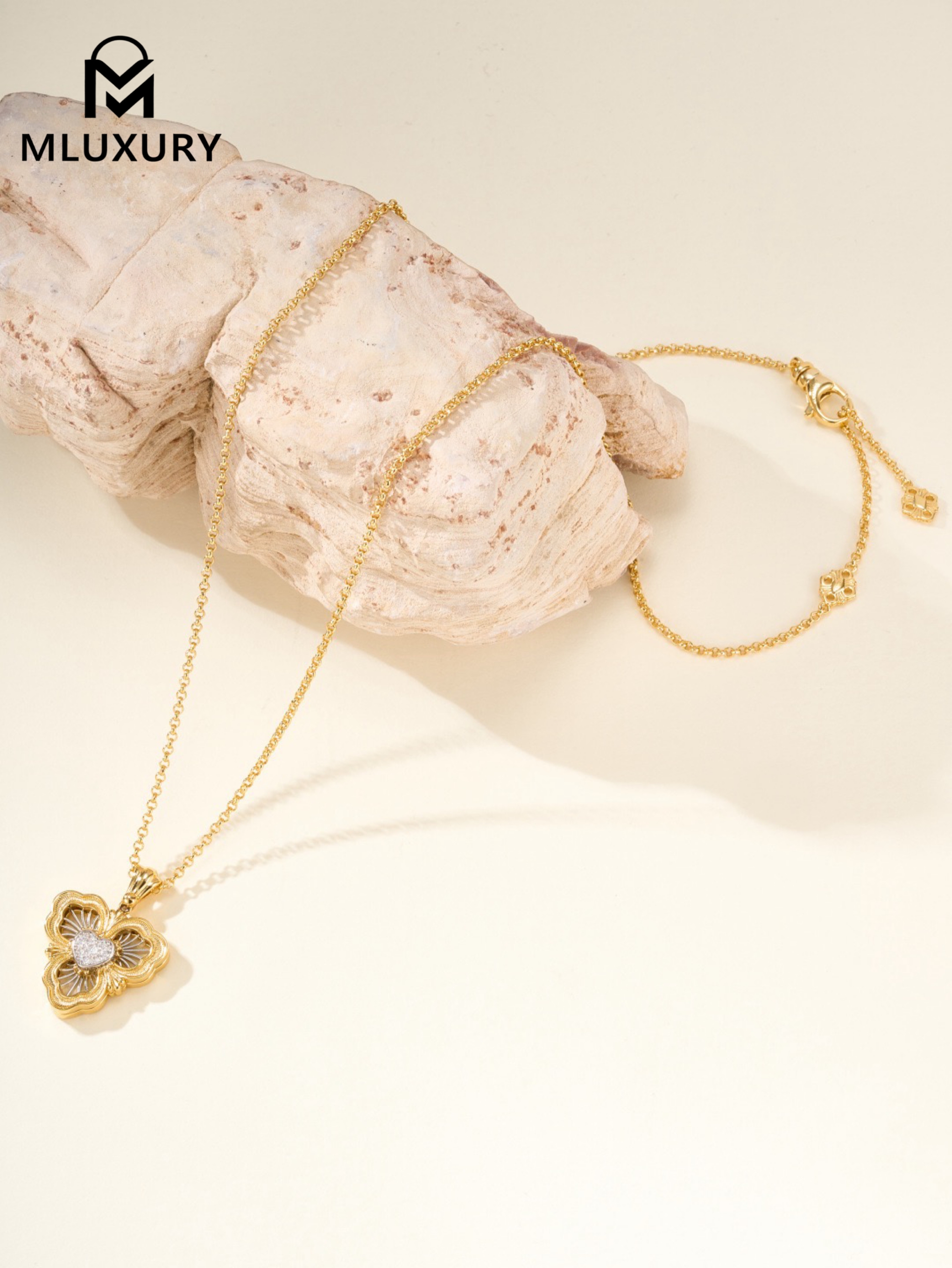 Buccellati Opera Tulle Heart-Shaped Openwork Diamond Necklace