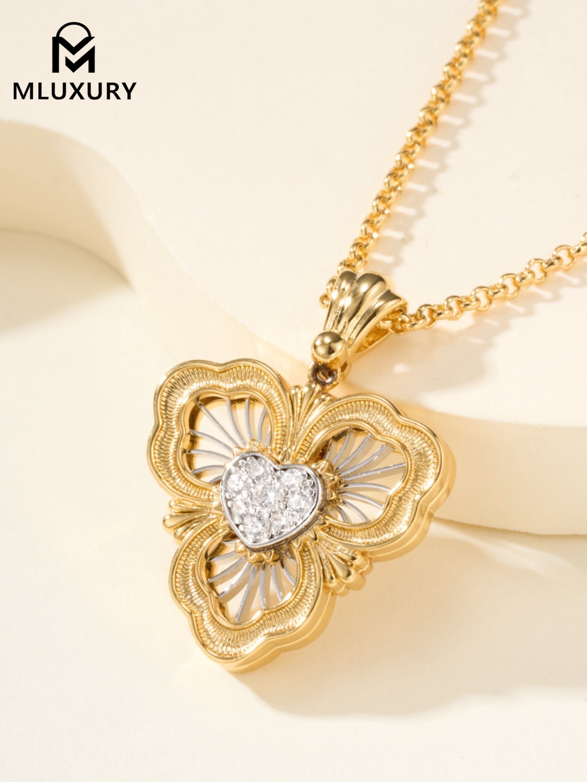 Buccellati Opera Tulle Heart-Shaped Openwork Diamond Necklace
