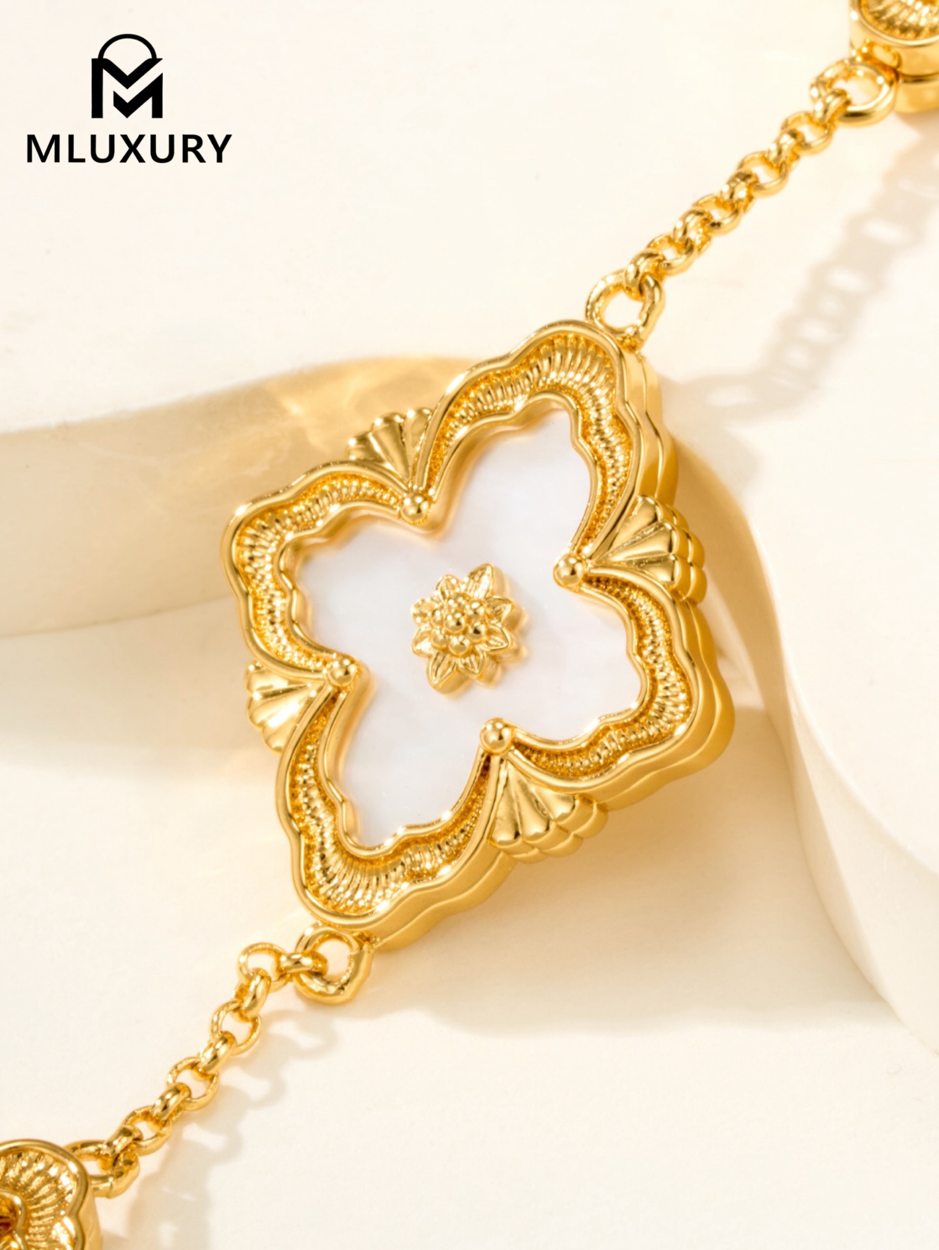 Buccellati White Mother-of-Pearl Laser-Embellished Floral Bracelet (Large Size)