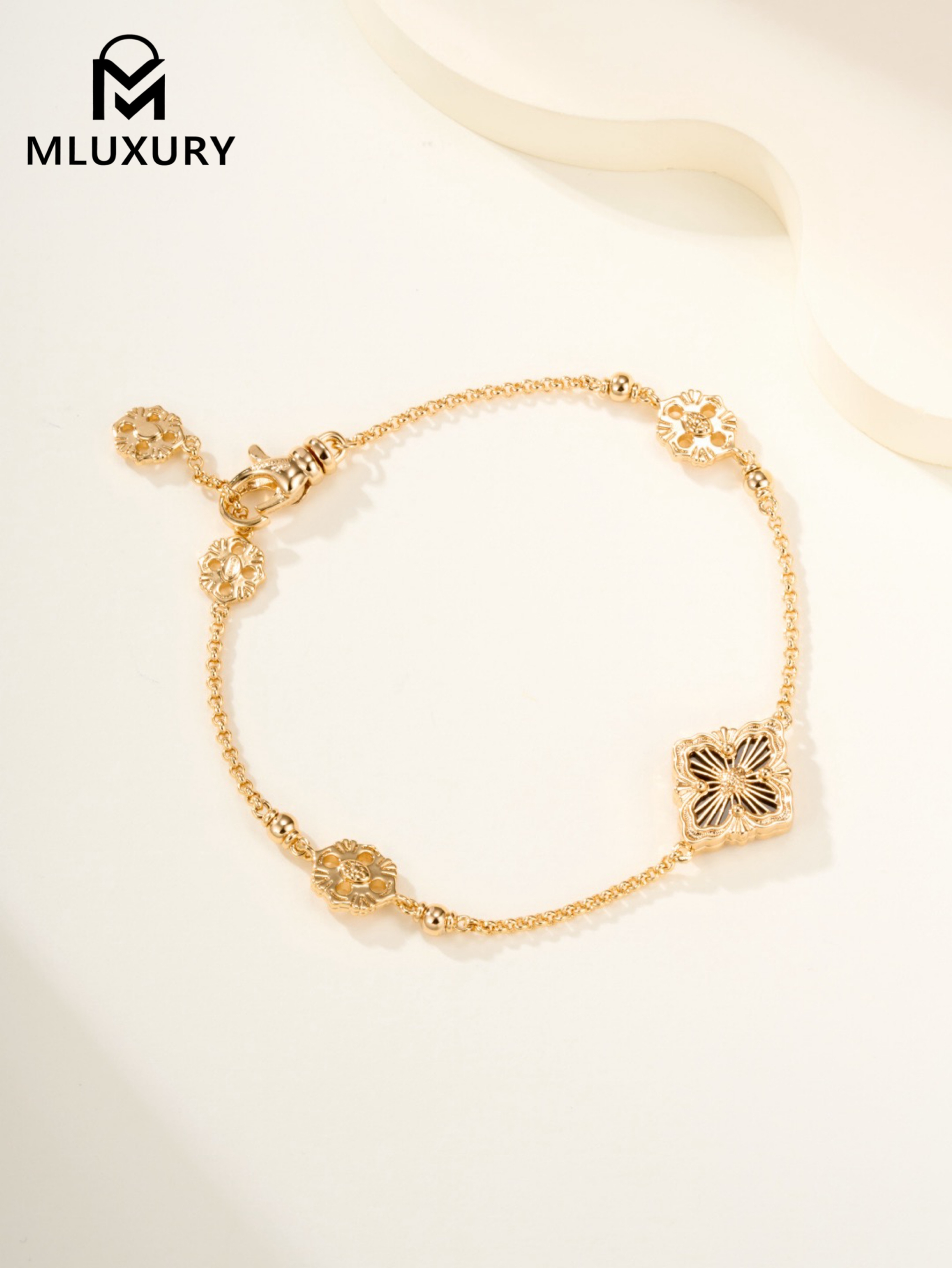 Buccellati Black Onyx Single Flower 3-Pattern Bracelet (Small Size)