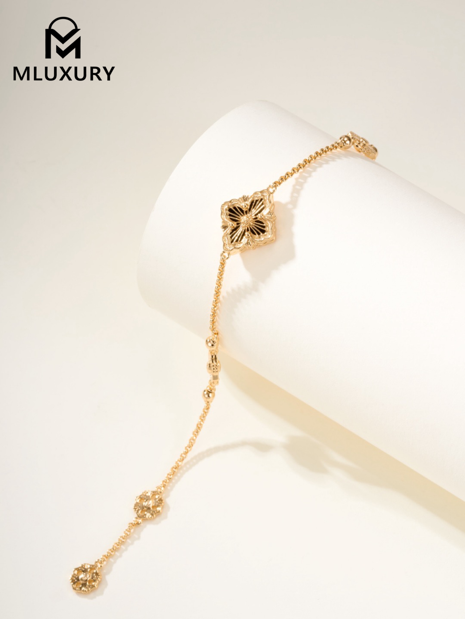 Buccellati Black Onyx Single Flower 3-Pattern Bracelet (Small Size)
