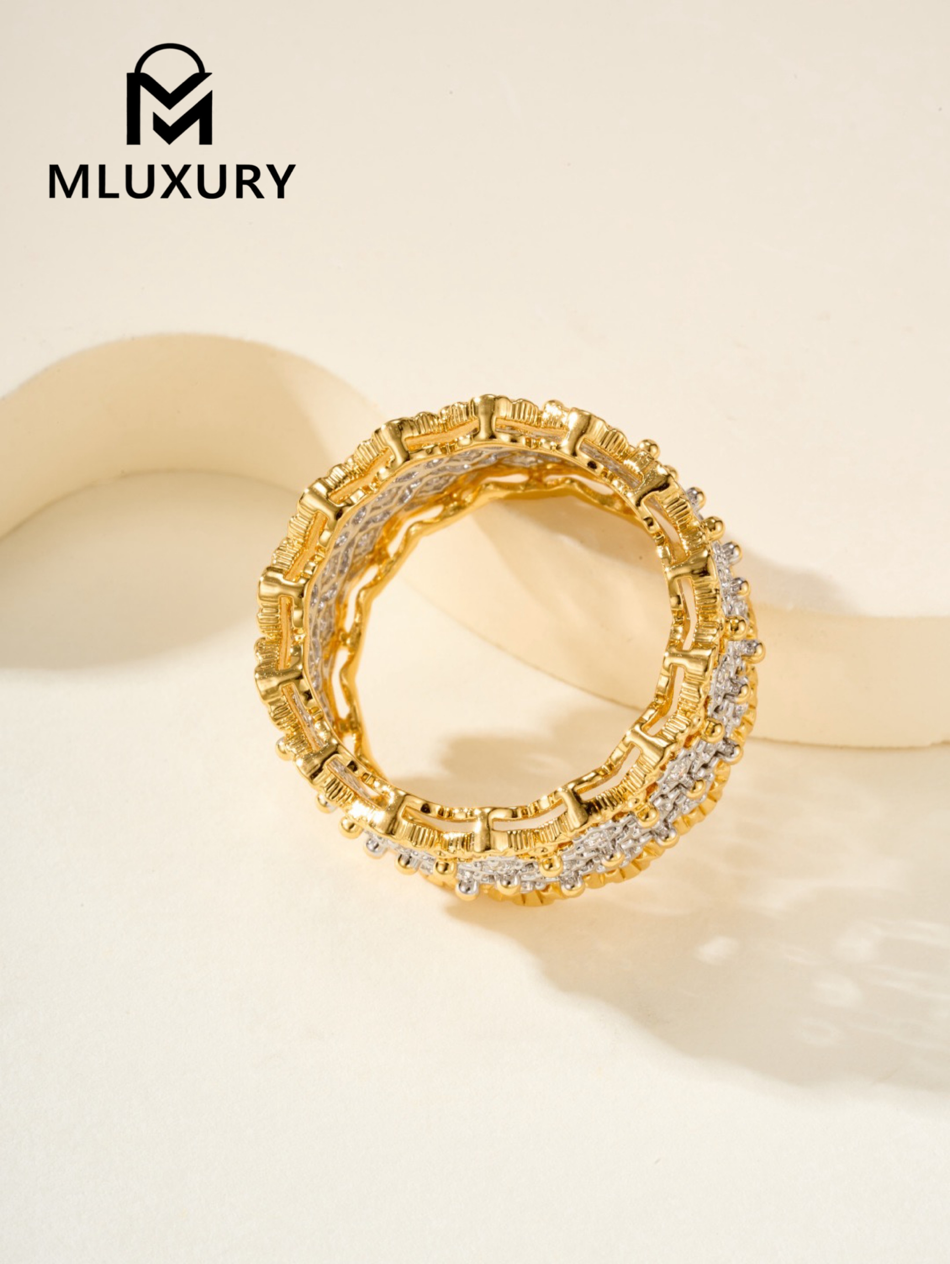 Buccellati lace diamond Ring (size 678)