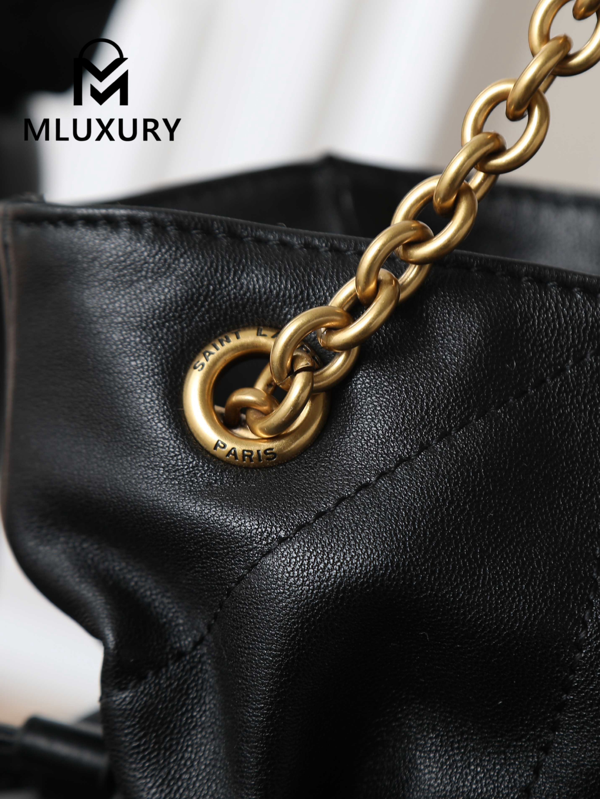 YSL Jamie 4.3 Large POCHON (Small Size), Black