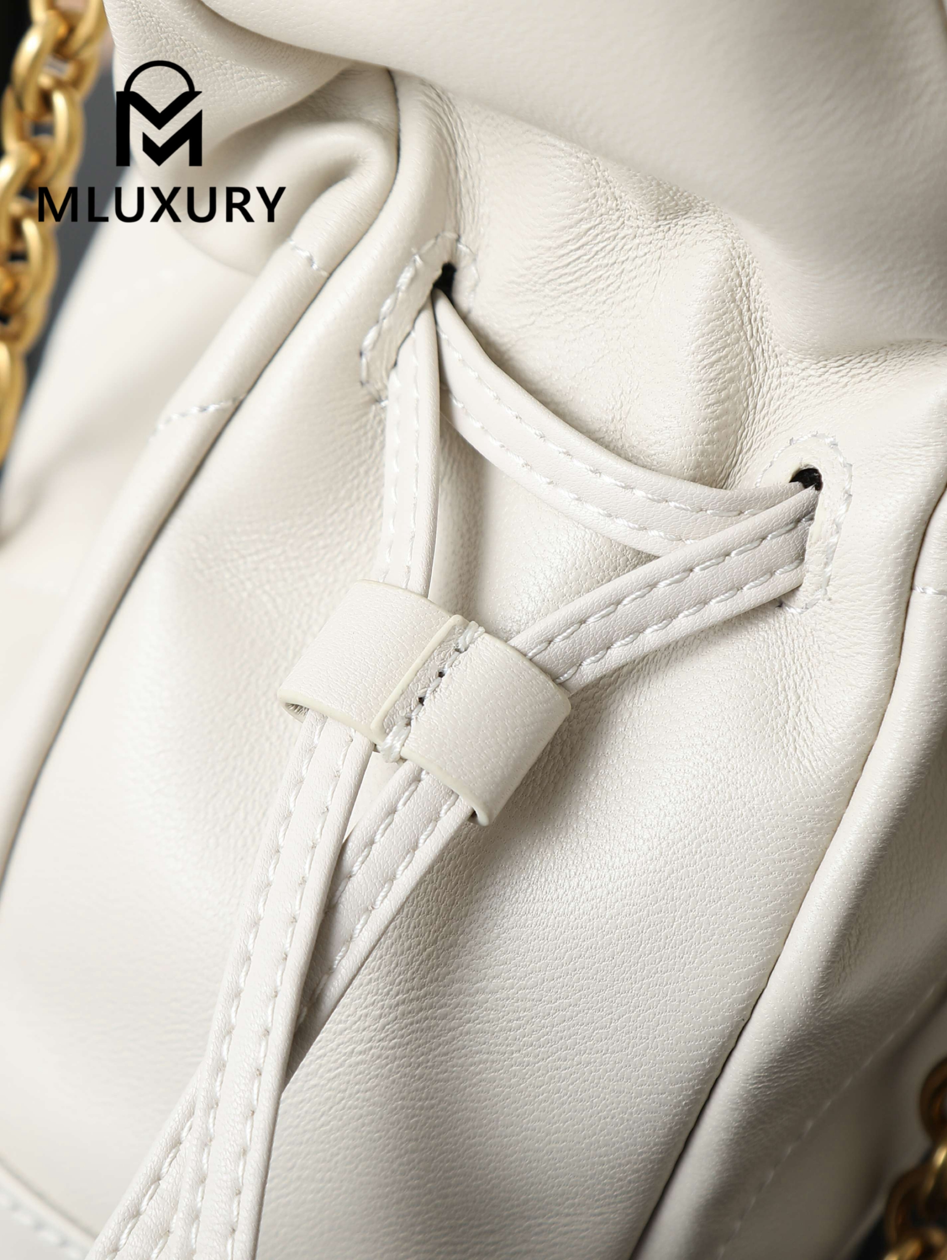 YSL Jamie 4.3 Large POCHON (Small Size), White