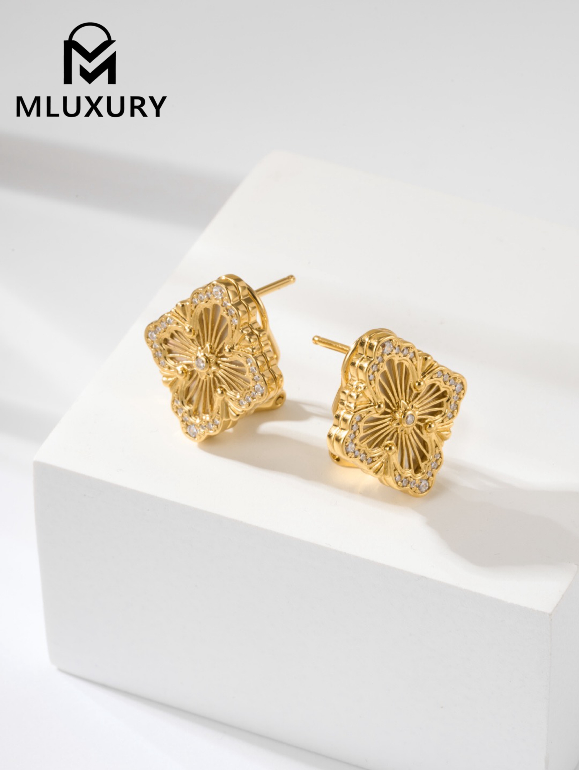 Buccellati Opera Tulle button earrings with rhinestones and vintage floral design (large clip-on style)