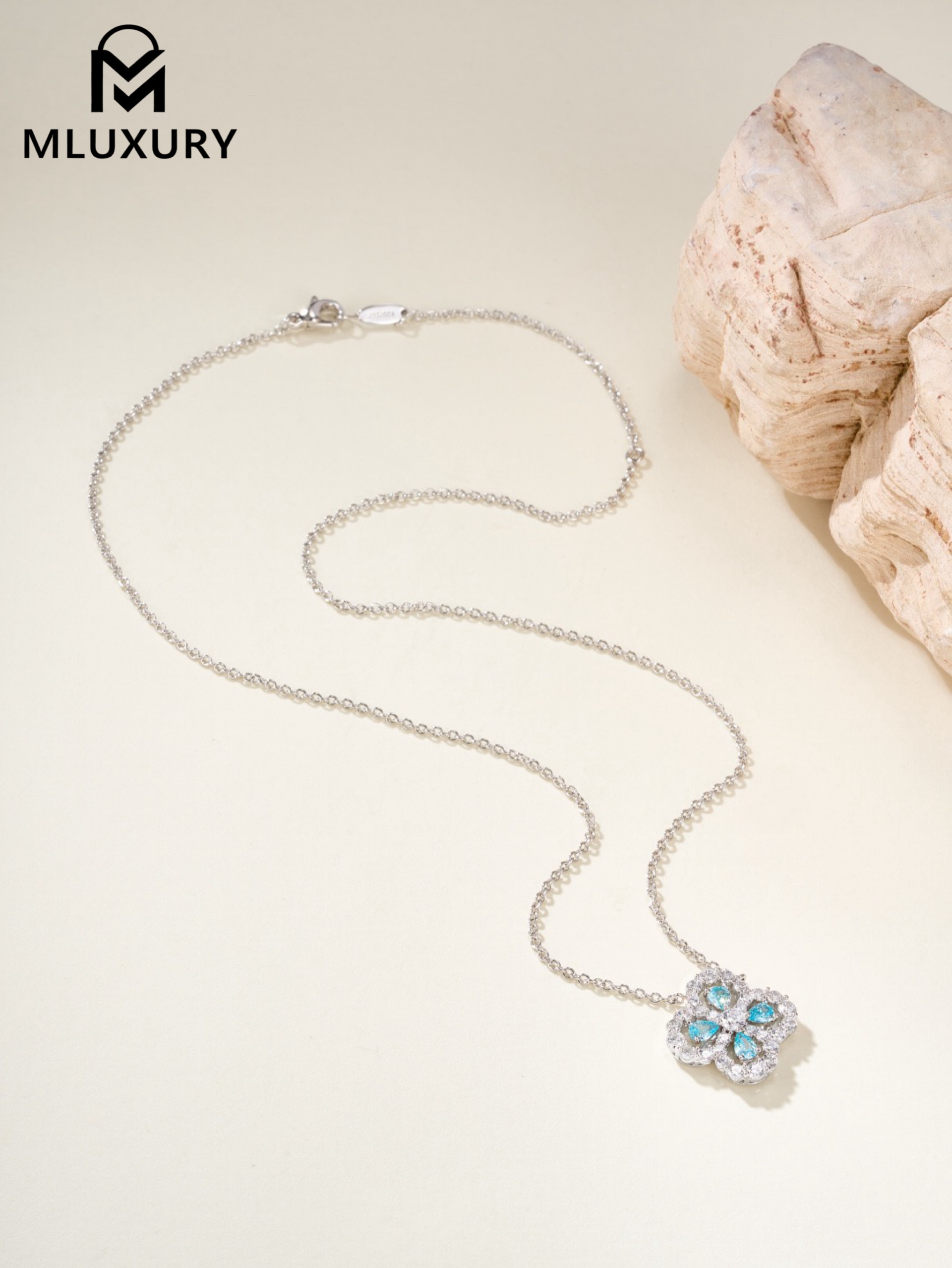 Harry Winston Diamond Loop Garden Collection, Flower-shaped Diamond Necklace