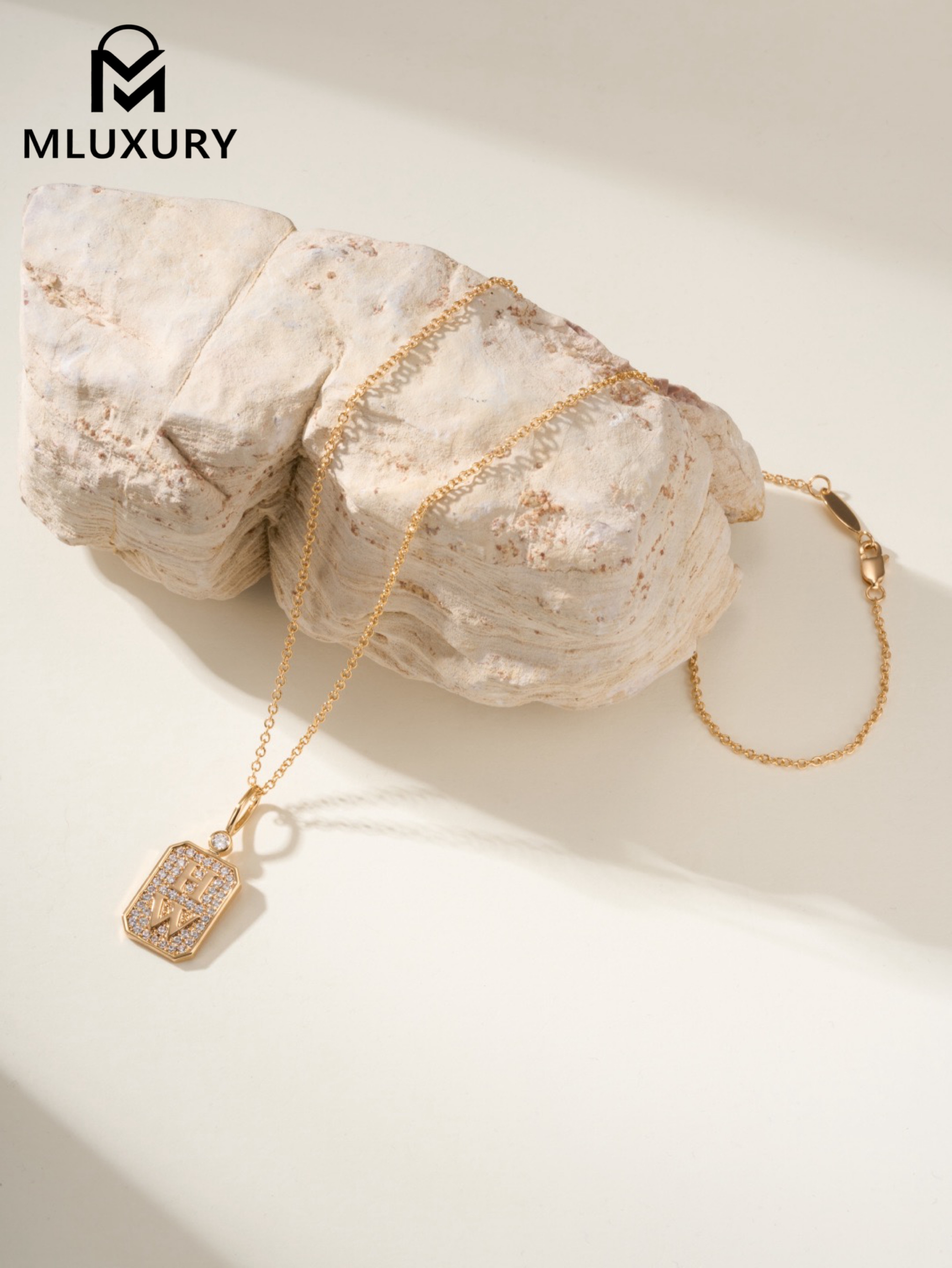 Harry Winston Charms perfume bottle pendant necklace (rose gold)