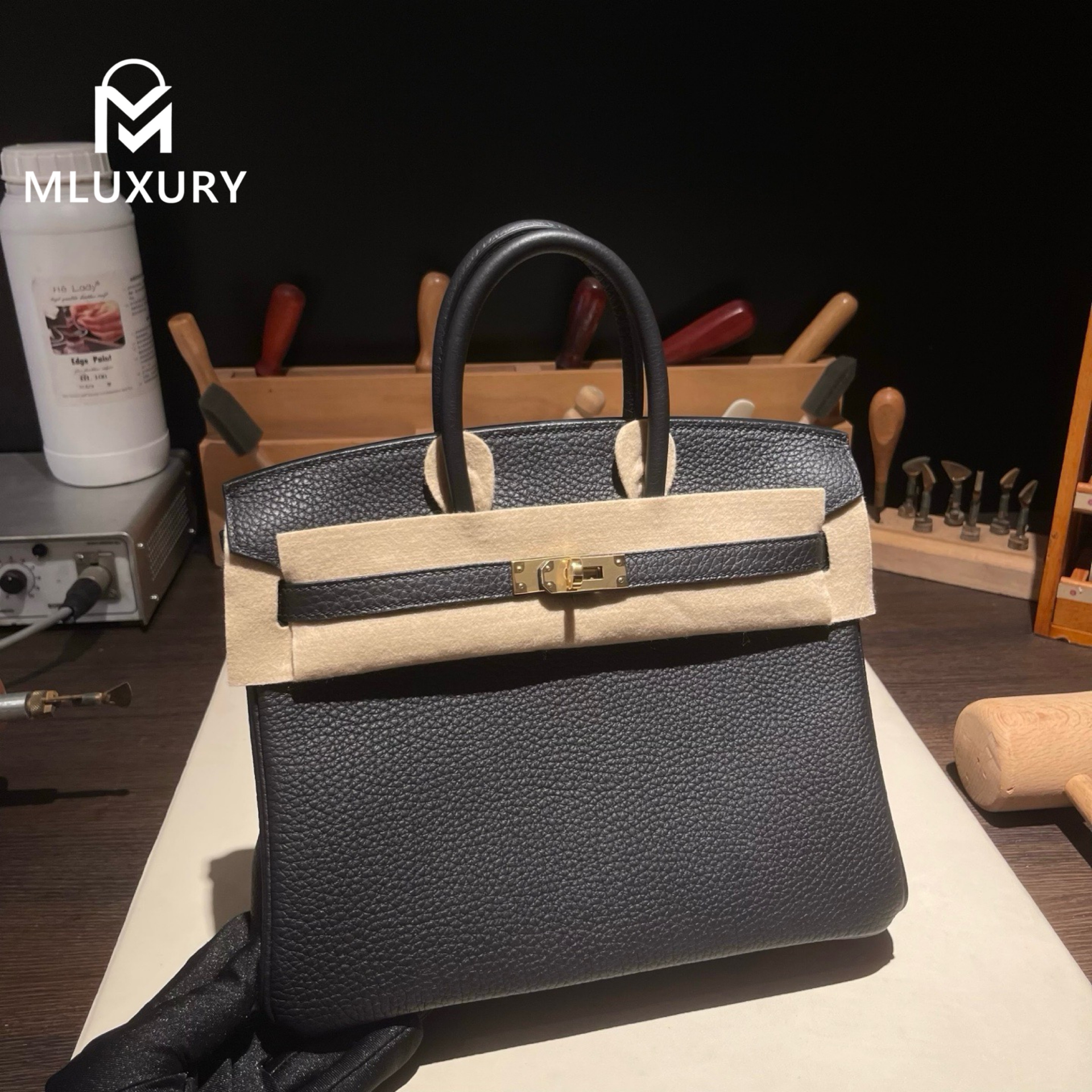 Hermès Birkin 25, Weinheimer, Germany, Hammer leather, genuine Togo leather, black with gold hardware